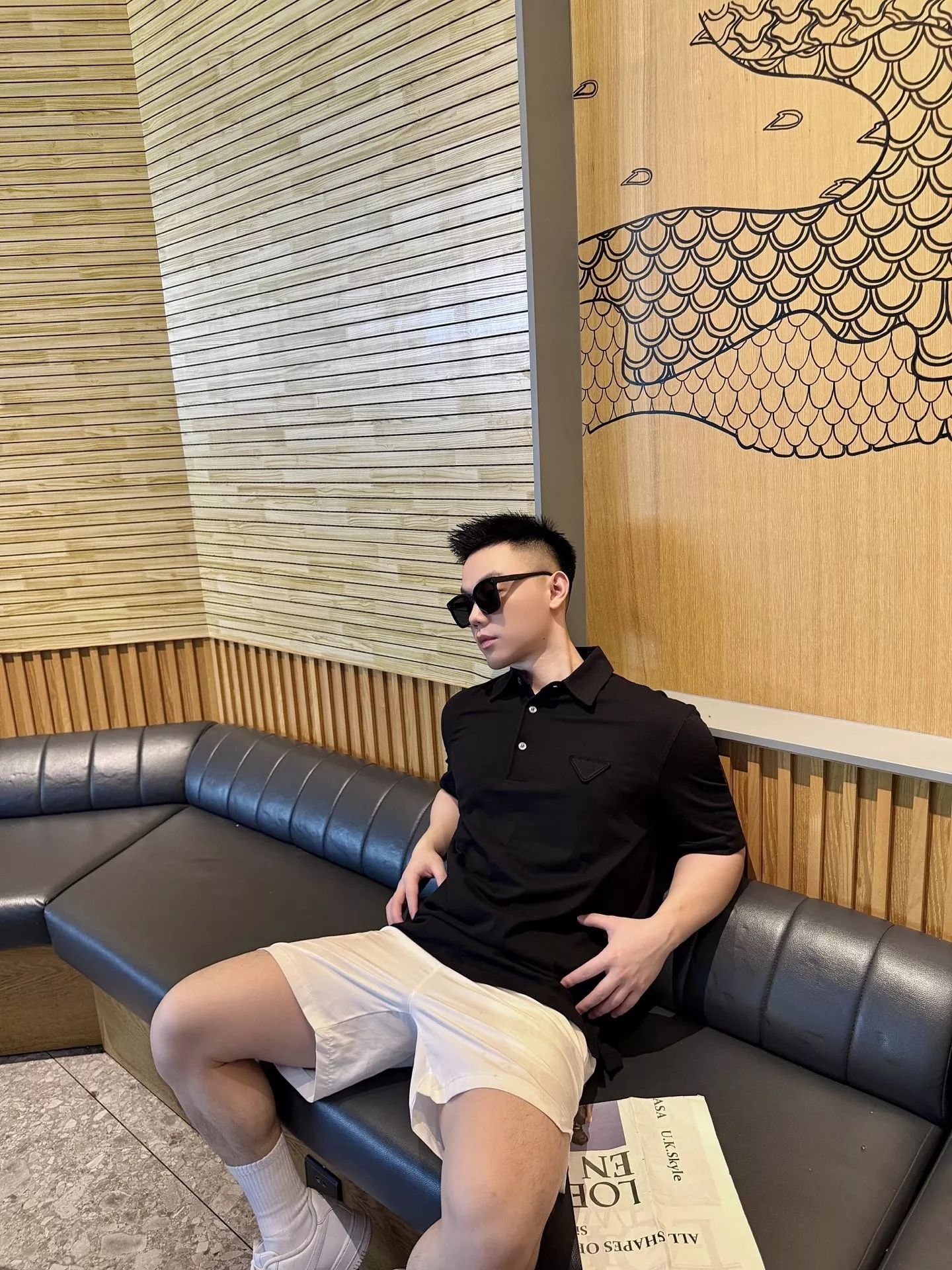 프라다 삼각 로고 폴로 반소매 티셔츠 상세 이미지 15
