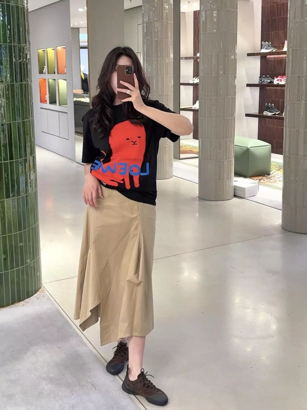 로에베 180주년 한정 라이온 패치 코튼 반소매 티셔츠 상세 이미지 12