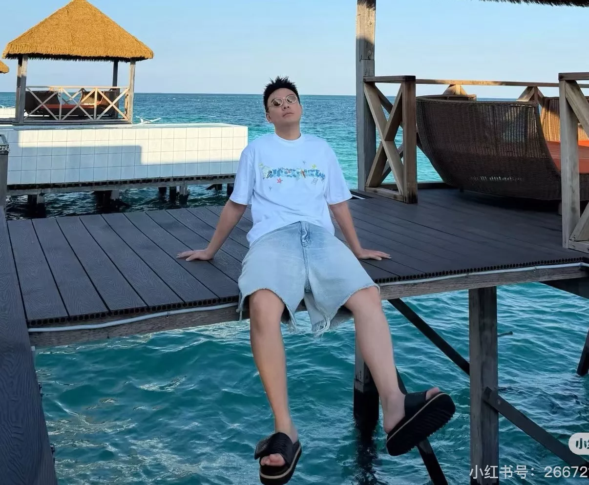 아메리칸익스프레스 진주 장식 타월 자수 반소매 티셔츠 상세 이미지 34