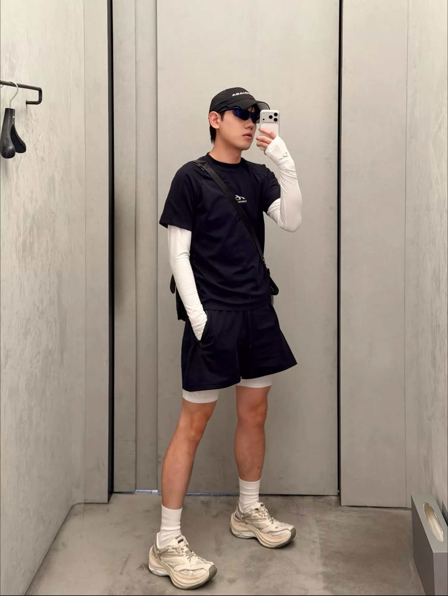 발렌시아가 테크웨어 레이어드 하프 팬츠 상세 이미지 18