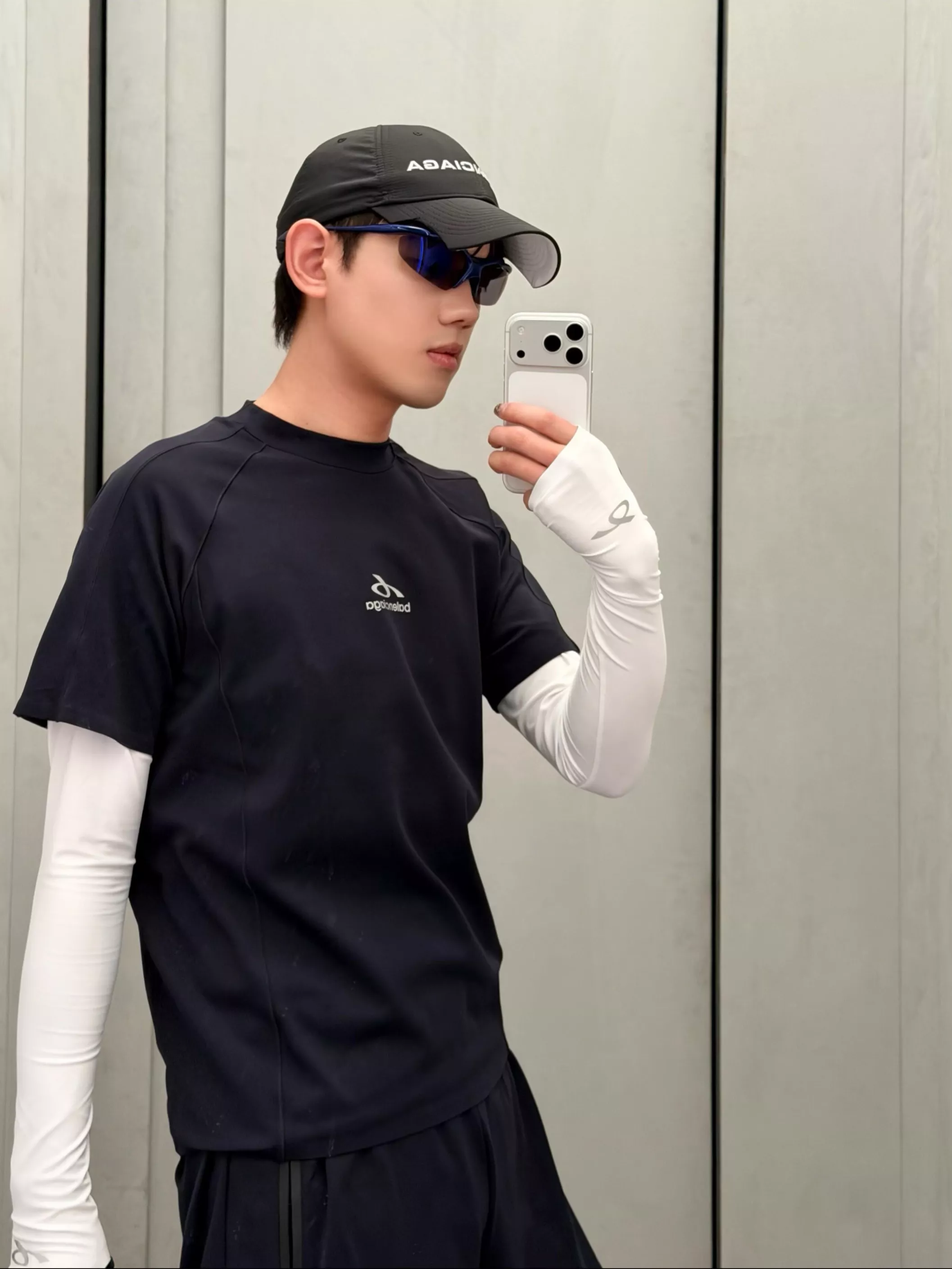 발렌시아가 테크웨어 레이어드 하프 팬츠 상세 이미지 20