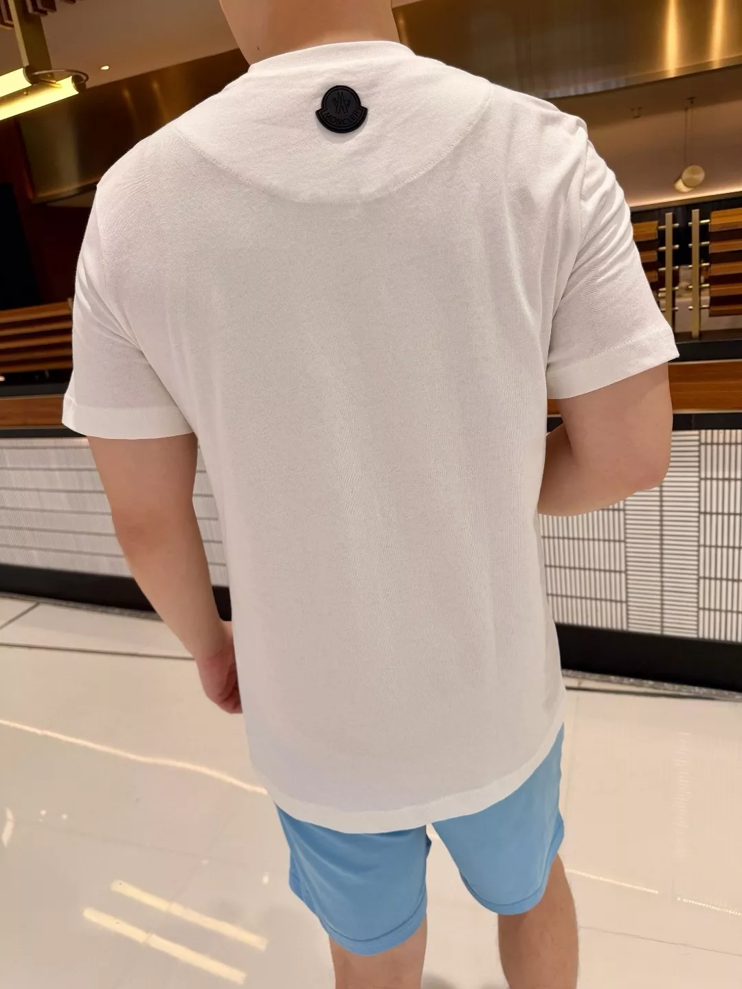 몽클레어 입체 로고 반소매 티셔츠 상세 이미지 15