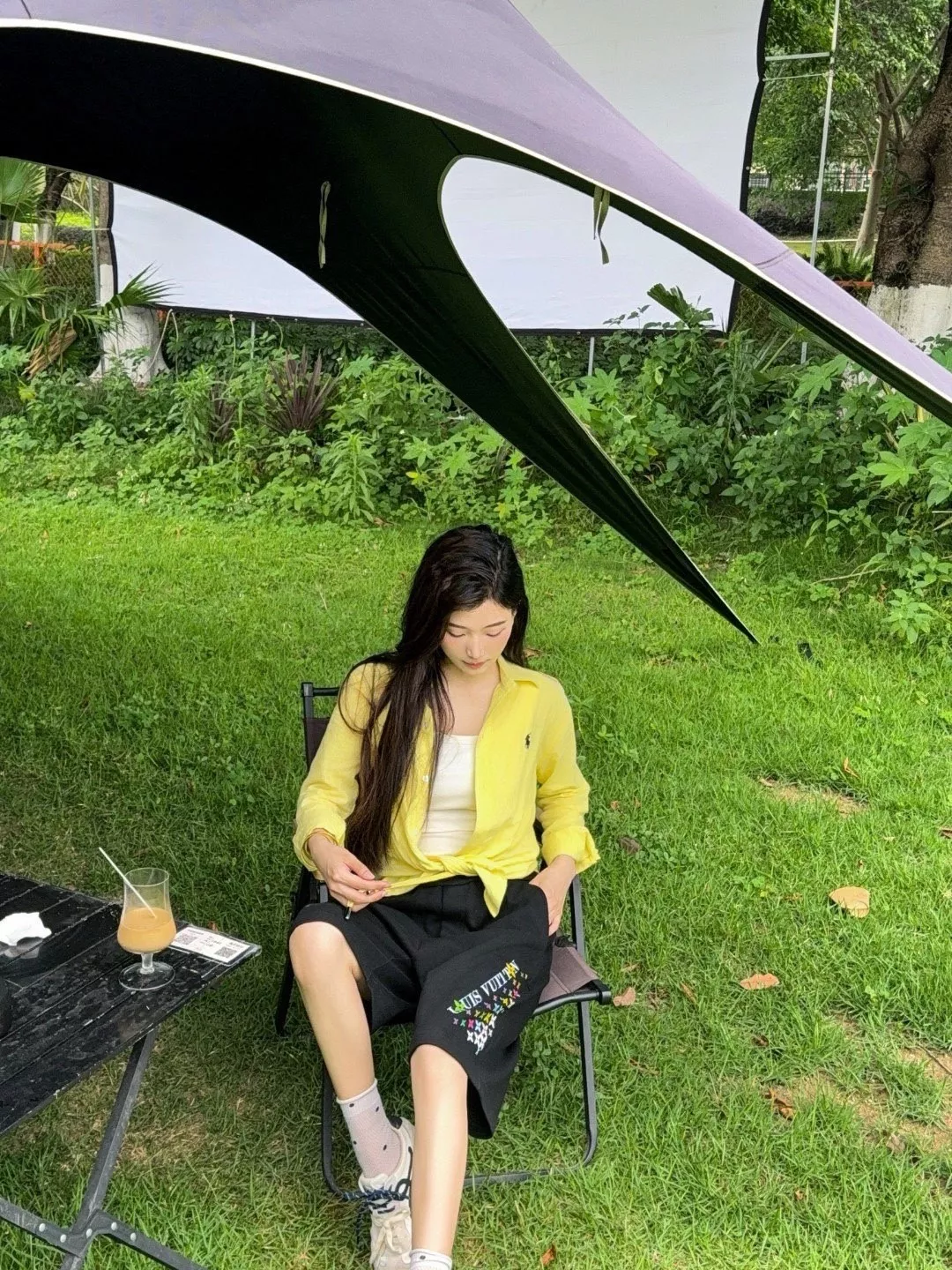 루이비통 레인보우 모노그램 그라데이션 프린트 하프 팬츠 상세 이미지 19