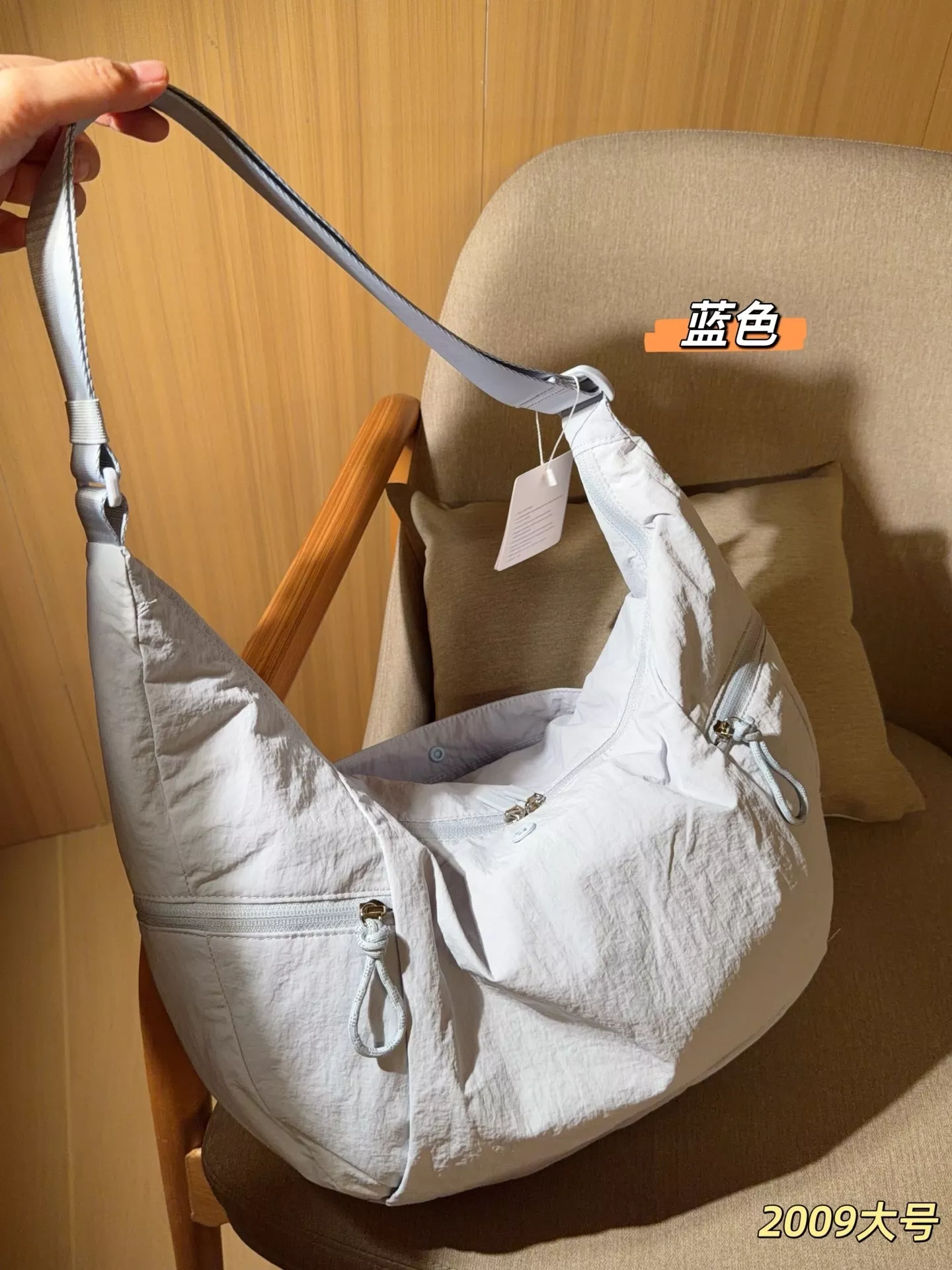룰루레몬 커브드 크로스바디 백 상세 이미지 13