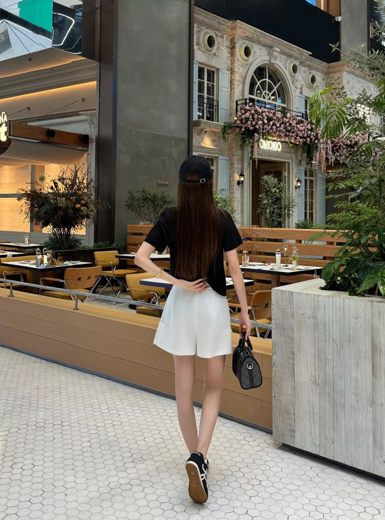 로에베 여성 하이웨이스트 코튼 하프 팬츠 상세 이미지 18