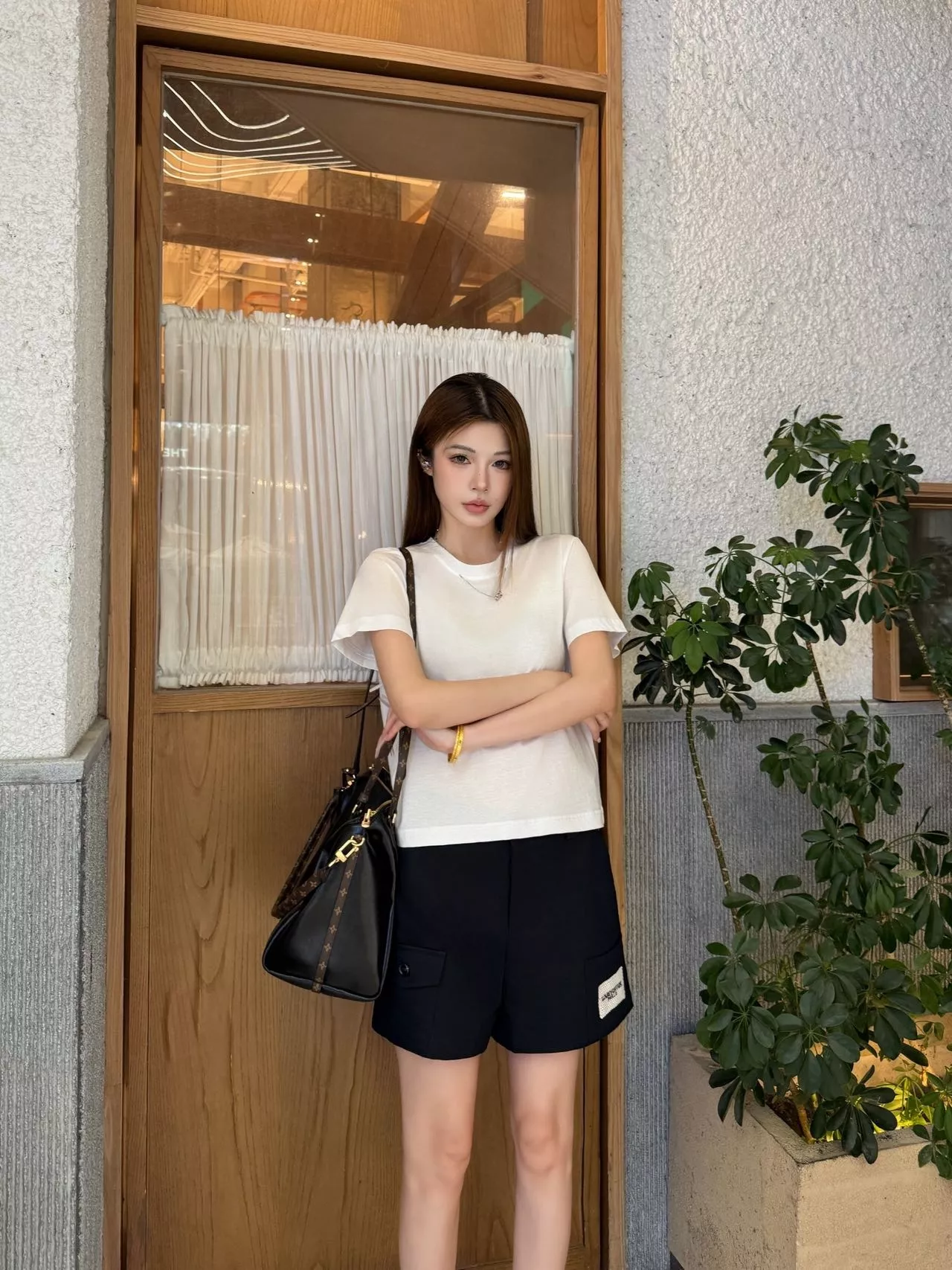 로에베 여성 하이웨이스트 코튼 하프 팬츠 상세 이미지 23