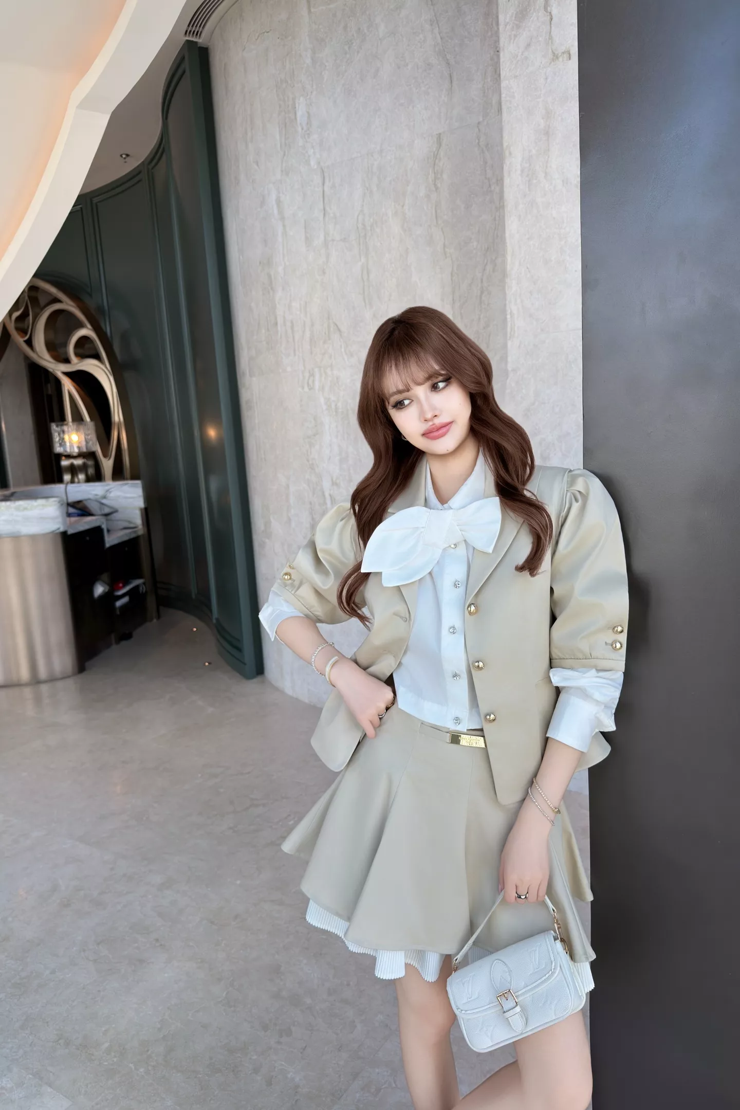 로에베 더블 레이어 플리츠 미니 스커트 상세 이미지 47