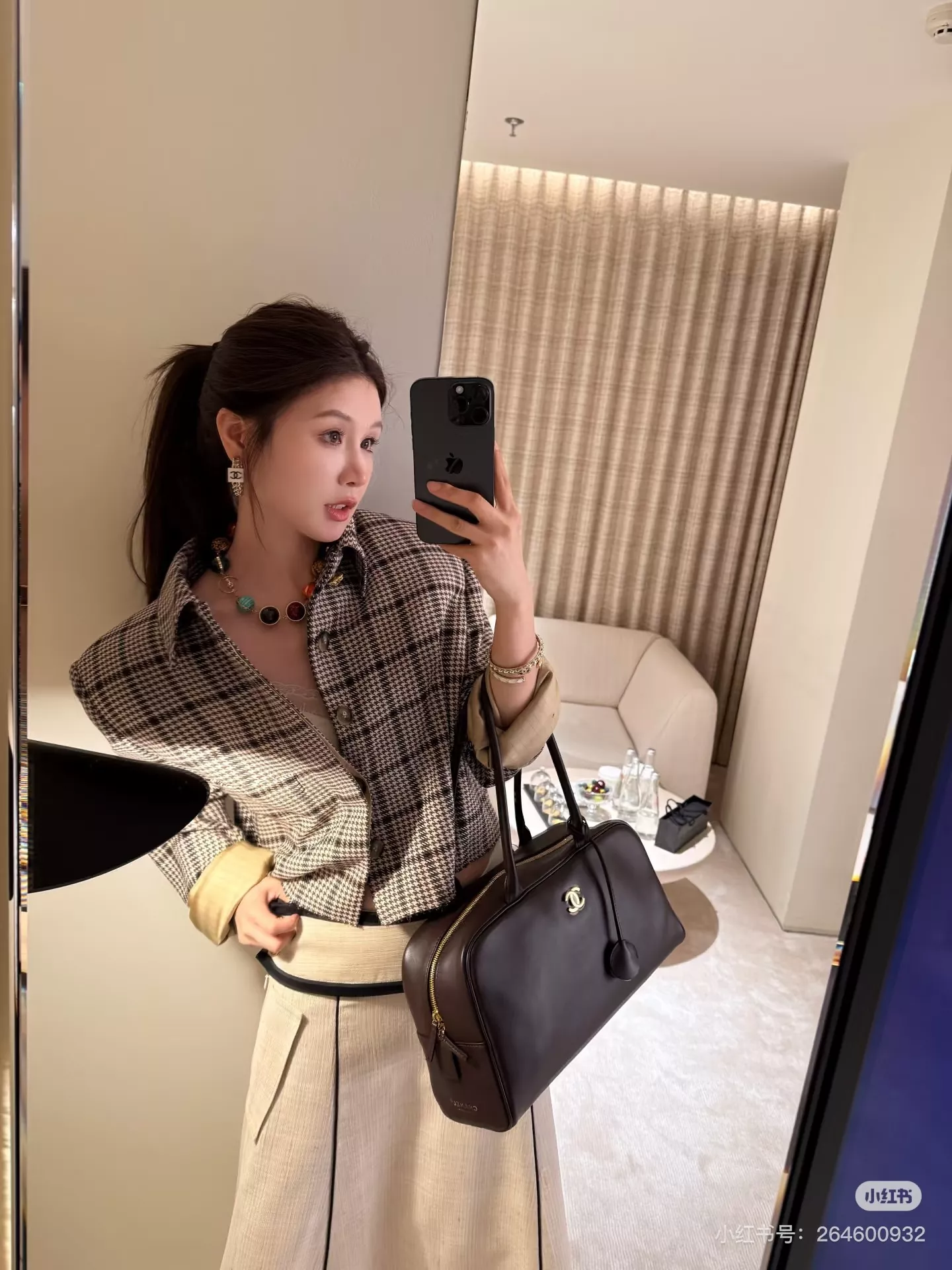 샤넬 체크 패턴 쇼트 재킷 상세 이미지 18