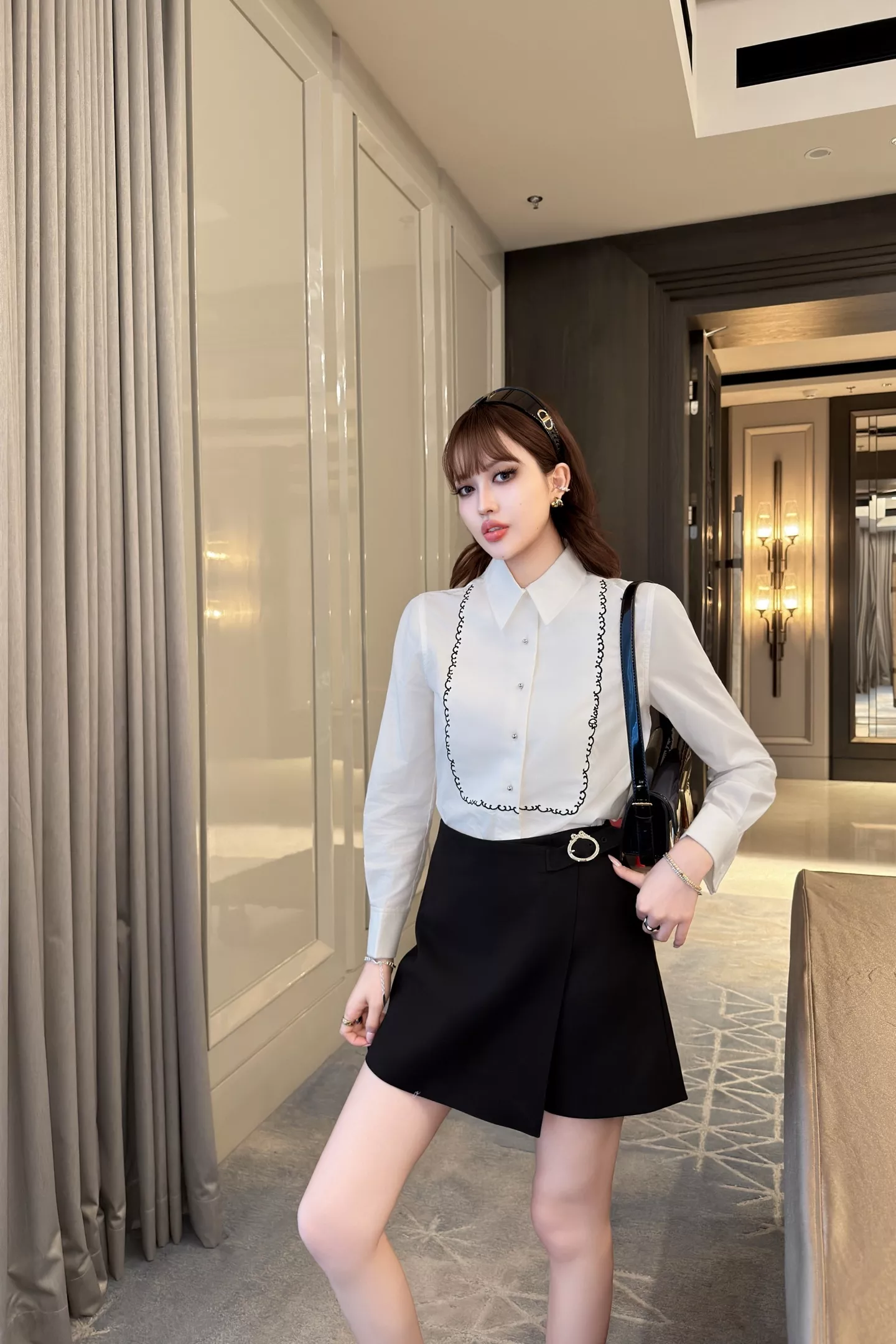 디올 화이트 긴소매 셔츠 상세 이미지 27