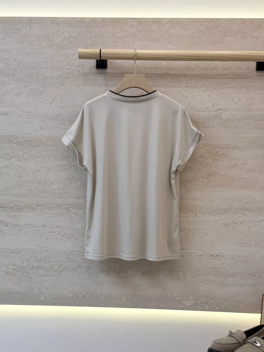 브루넬로쿠치넬리 체인 브이넥 반소매 티셔츠 상세 이미지 2