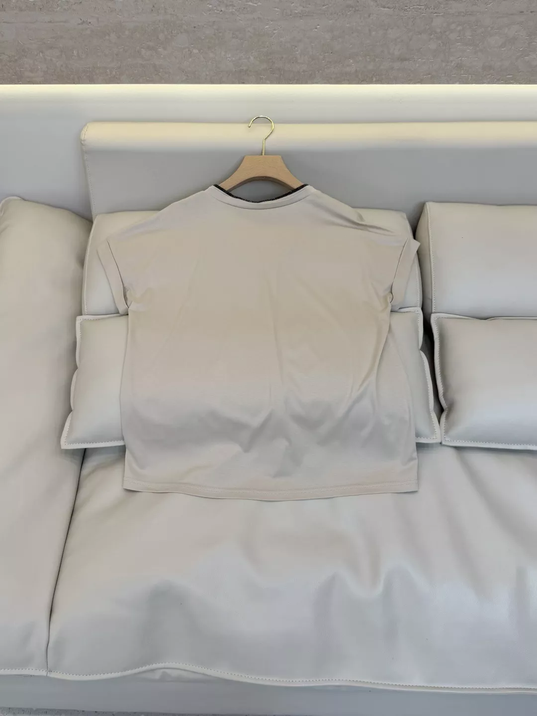 브루넬로쿠치넬리 체인 브이넥 반소매 티셔츠 상세 이미지 4