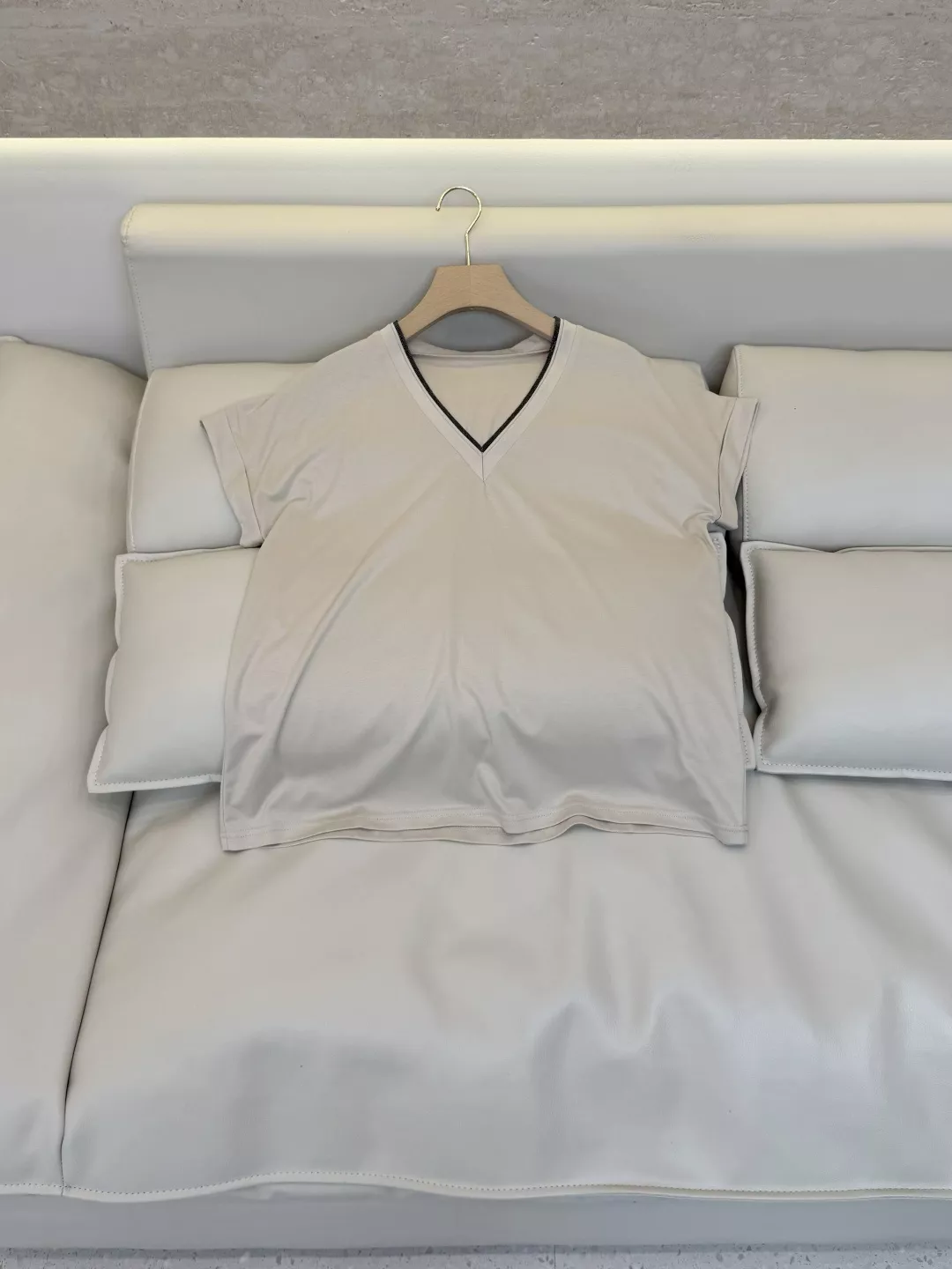 브루넬로쿠치넬리 체인 브이넥 반소매 티셔츠 상세 이미지 3