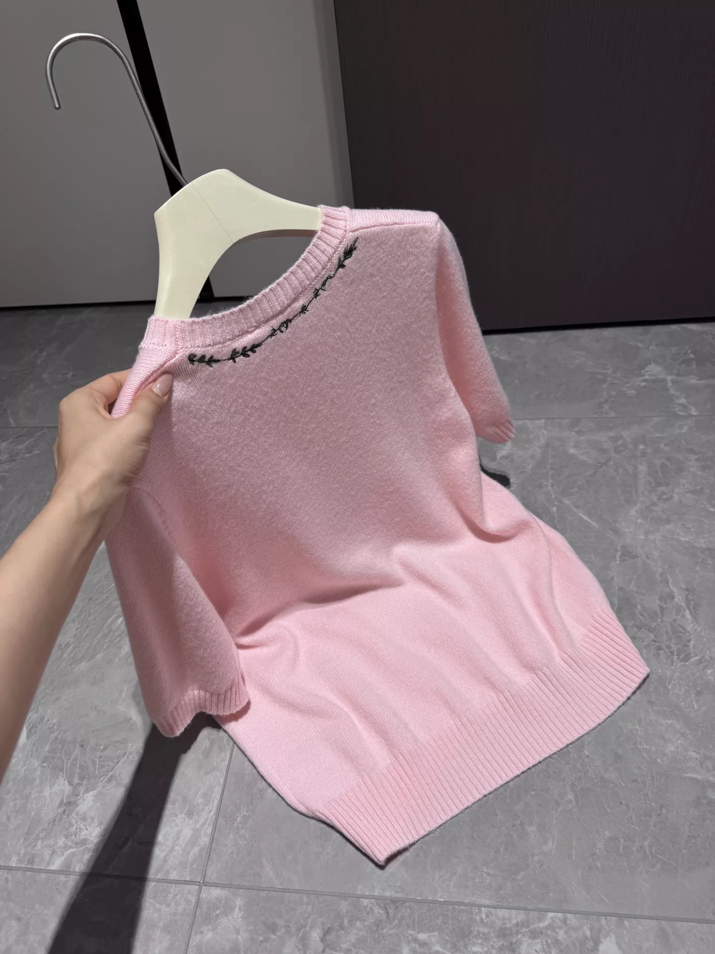 body_e5b5b6433676d047.webp