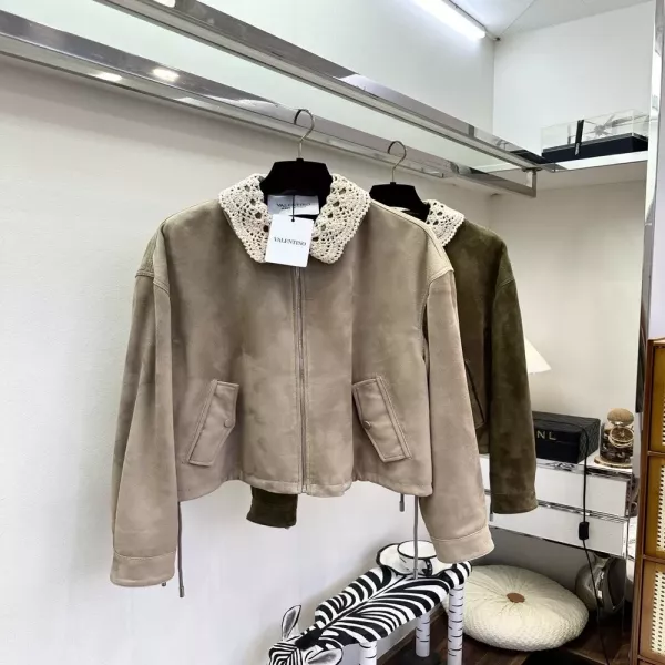 발렌티노 스웨이드 질감의 레이스 카라 양가죽 재킷