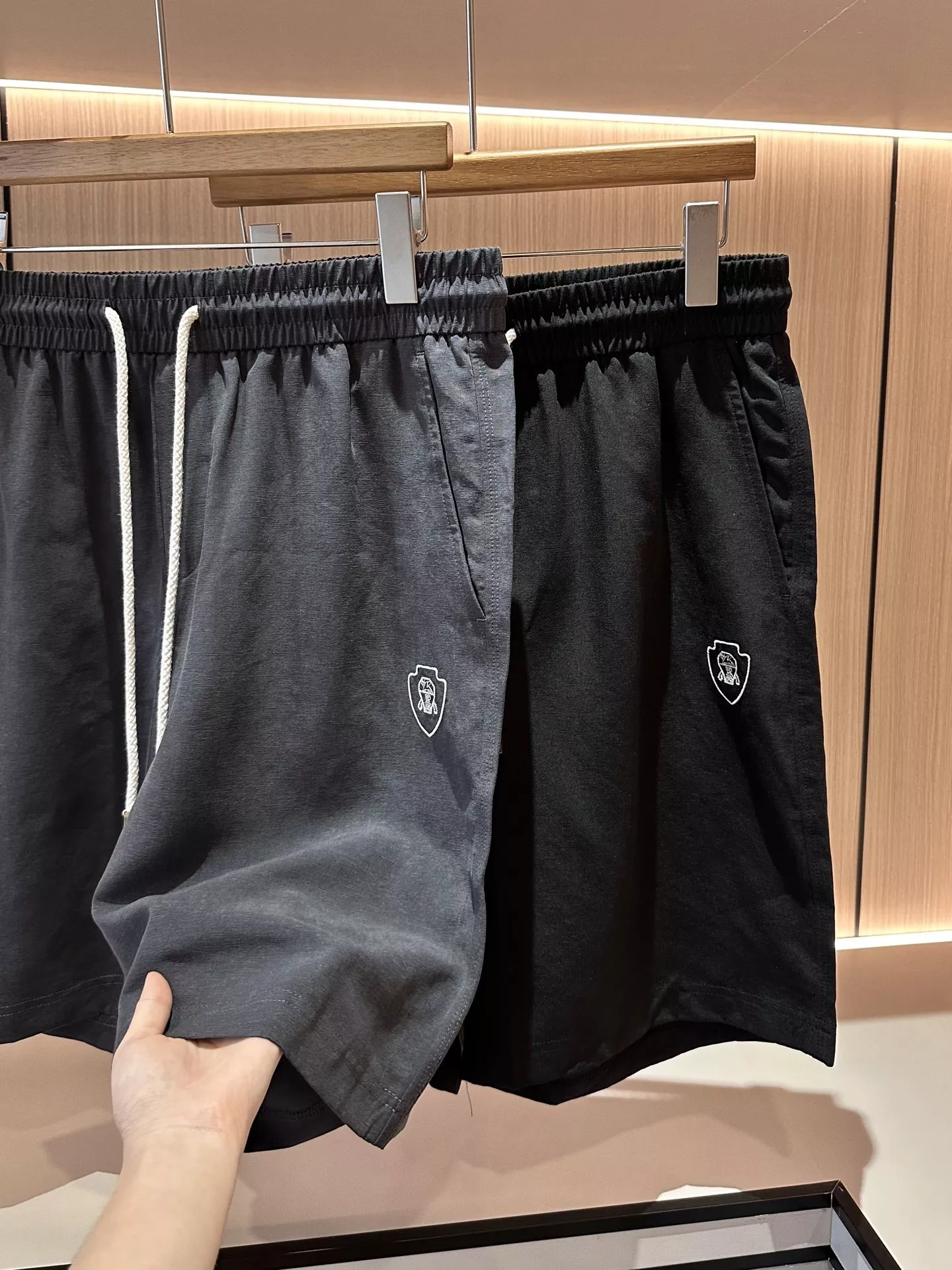 브루넬로쿠치넬리 자수 드로스트링 코튼 린넨 쇼츠 상세 이미지 5