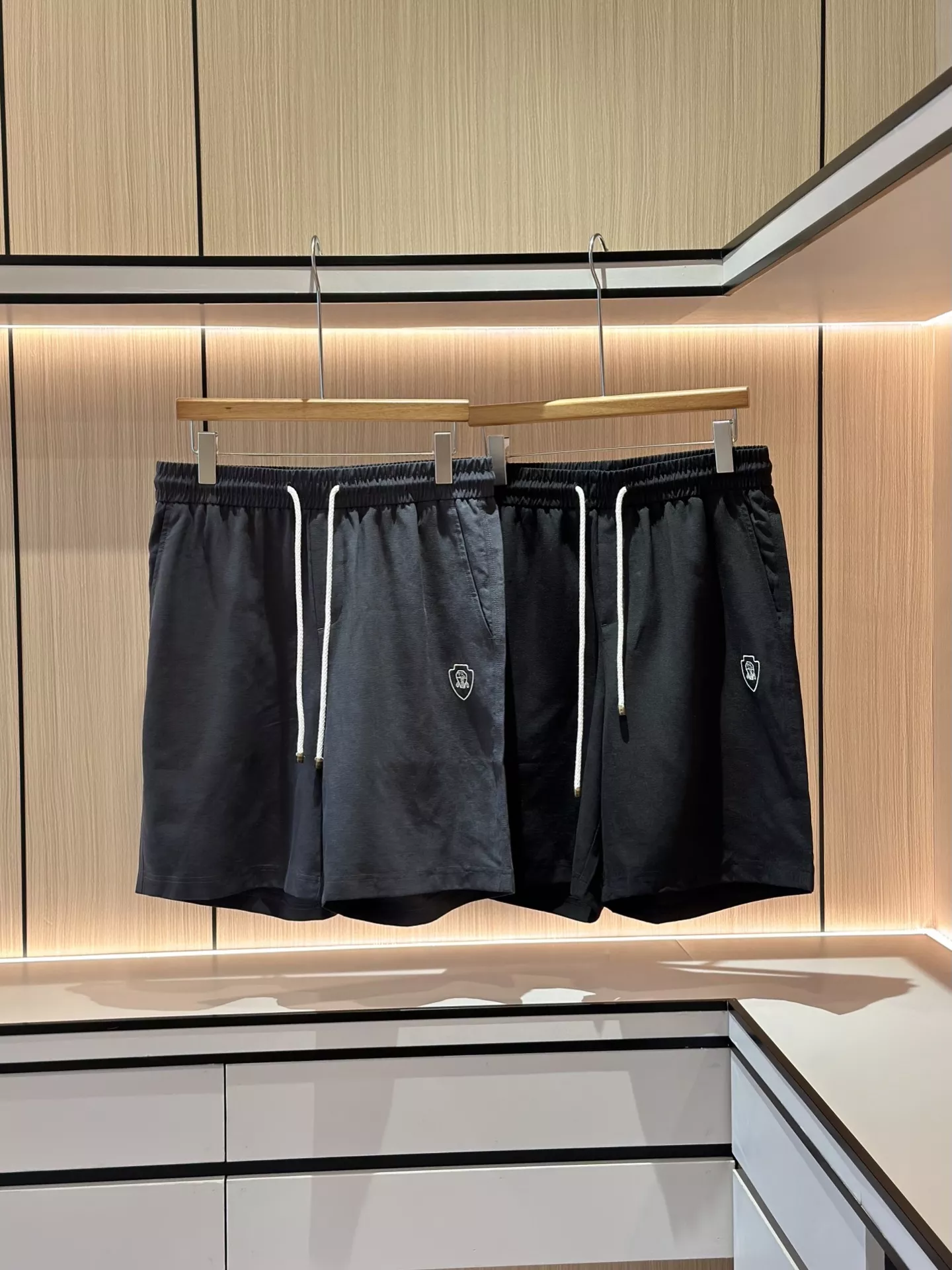 브루넬로쿠치넬리 자수 드로스트링 코튼 린넨 쇼츠 상세 이미지 2