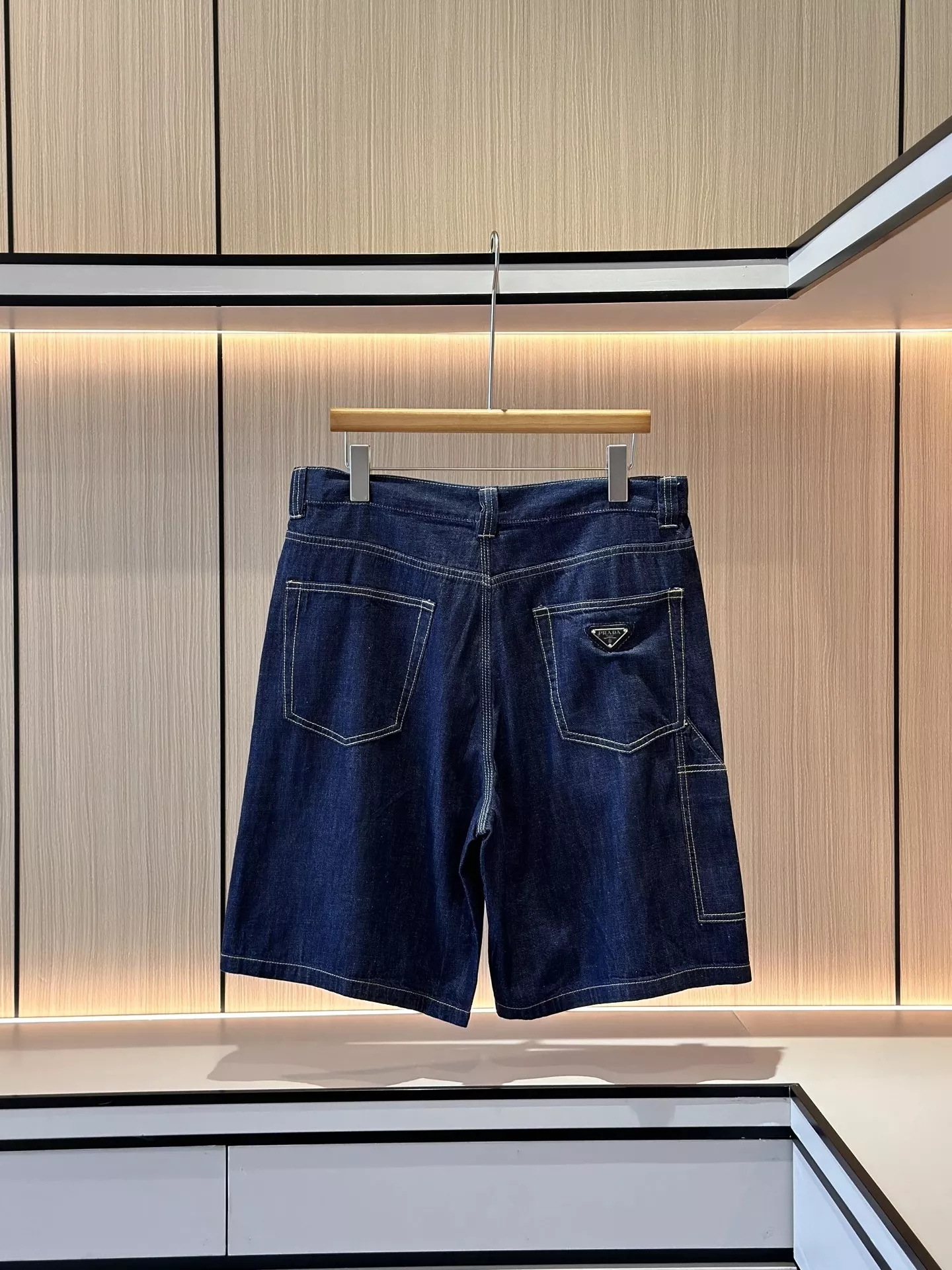 프라다 딥블루 데님 쇼트 팬츠 상세 이미지 7