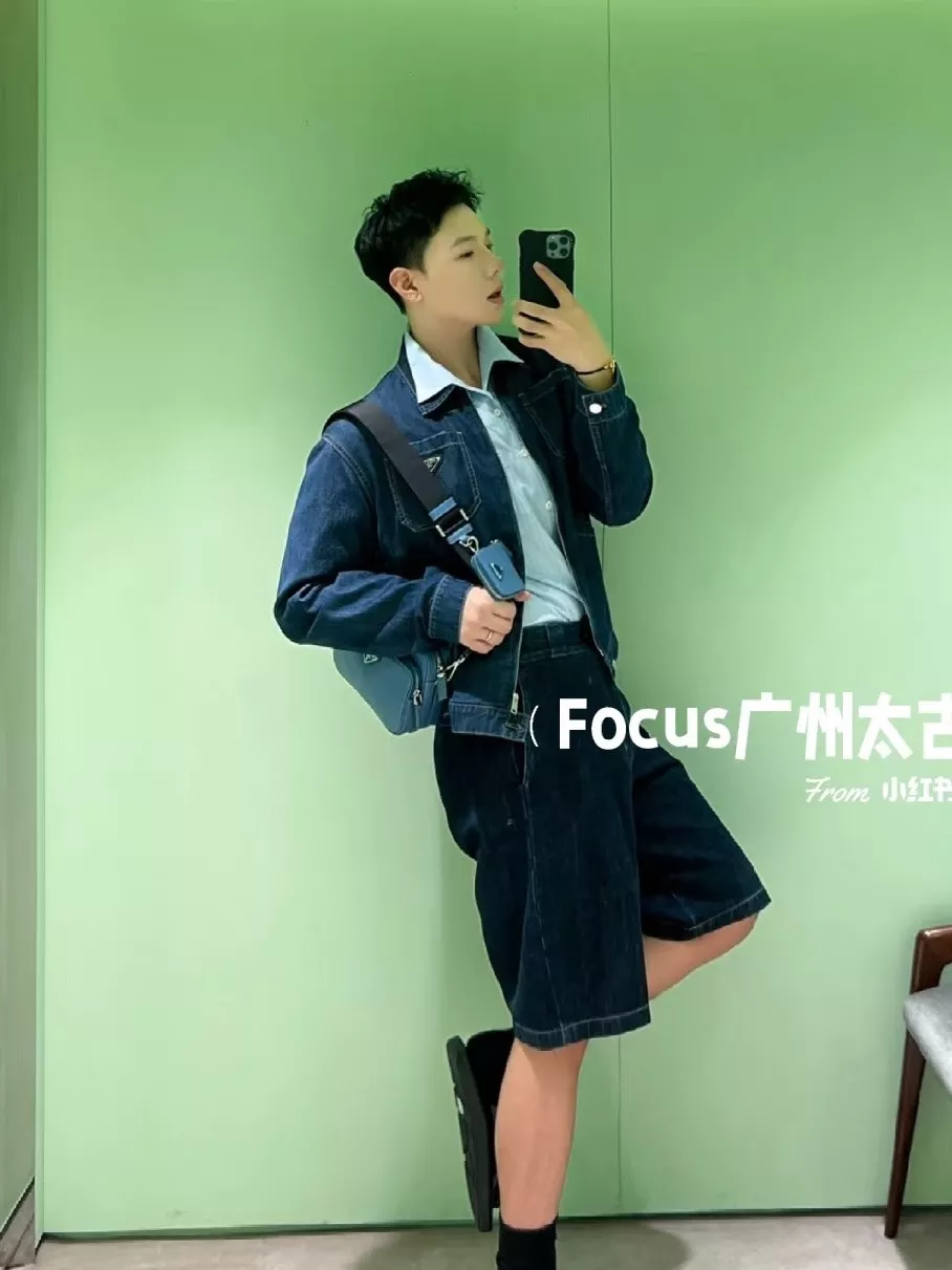 프라다 딥블루 데님 쇼트 팬츠 상세 이미지 52