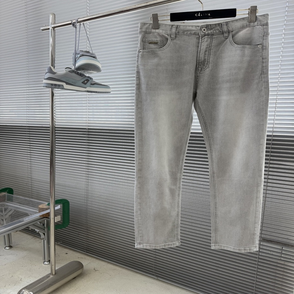 버버리 스트레이트 핏 데님 롱팬츠