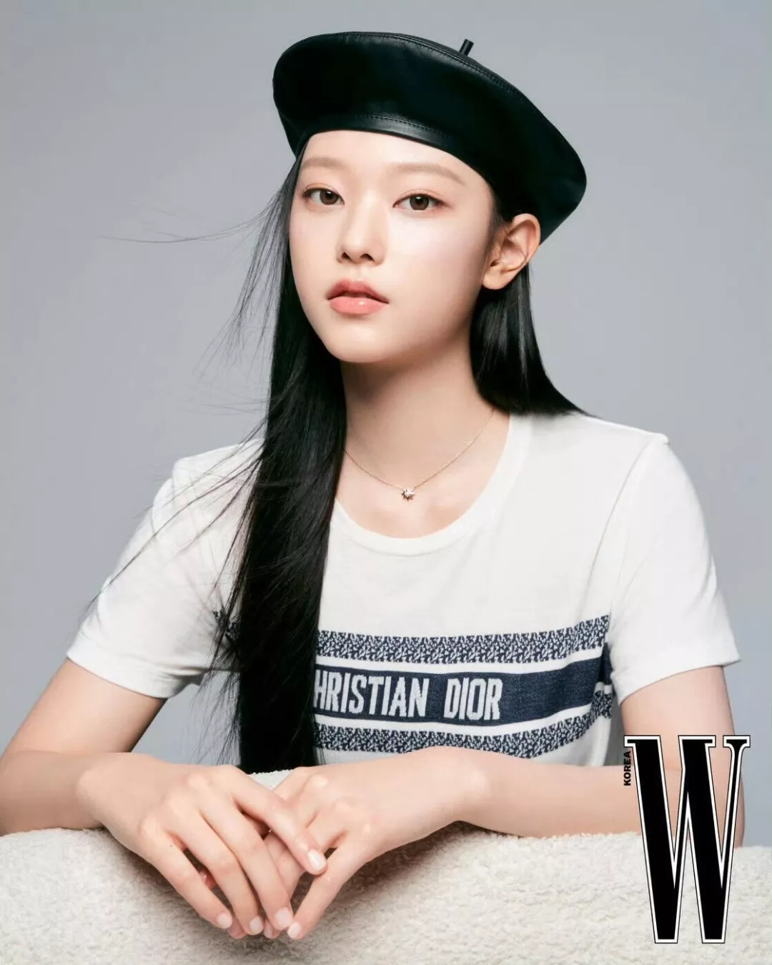 디올 스트라이프 로고 프린트 반소매 티셔츠 상세 이미지 22