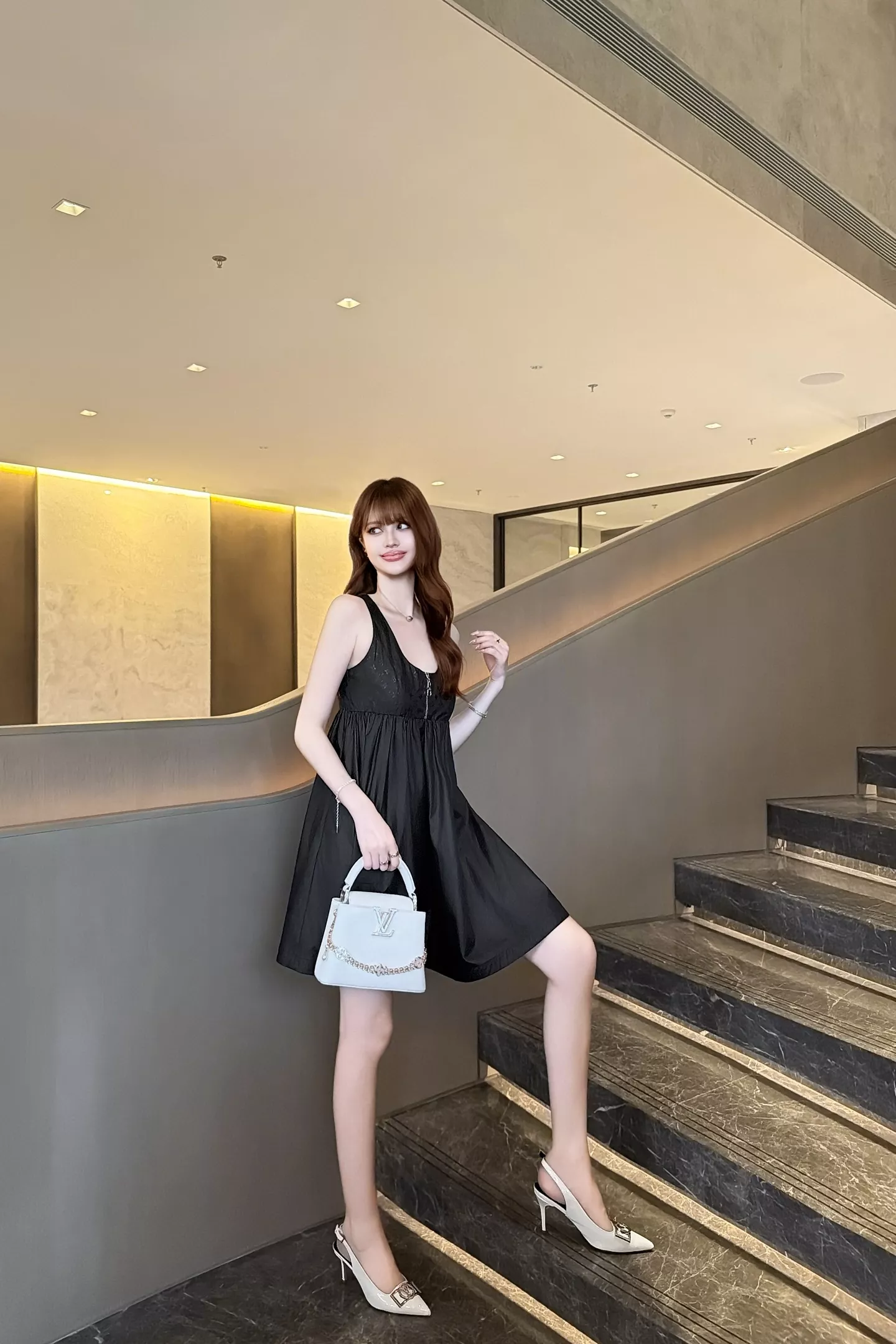 body_e485df6f460c2c2d.webp