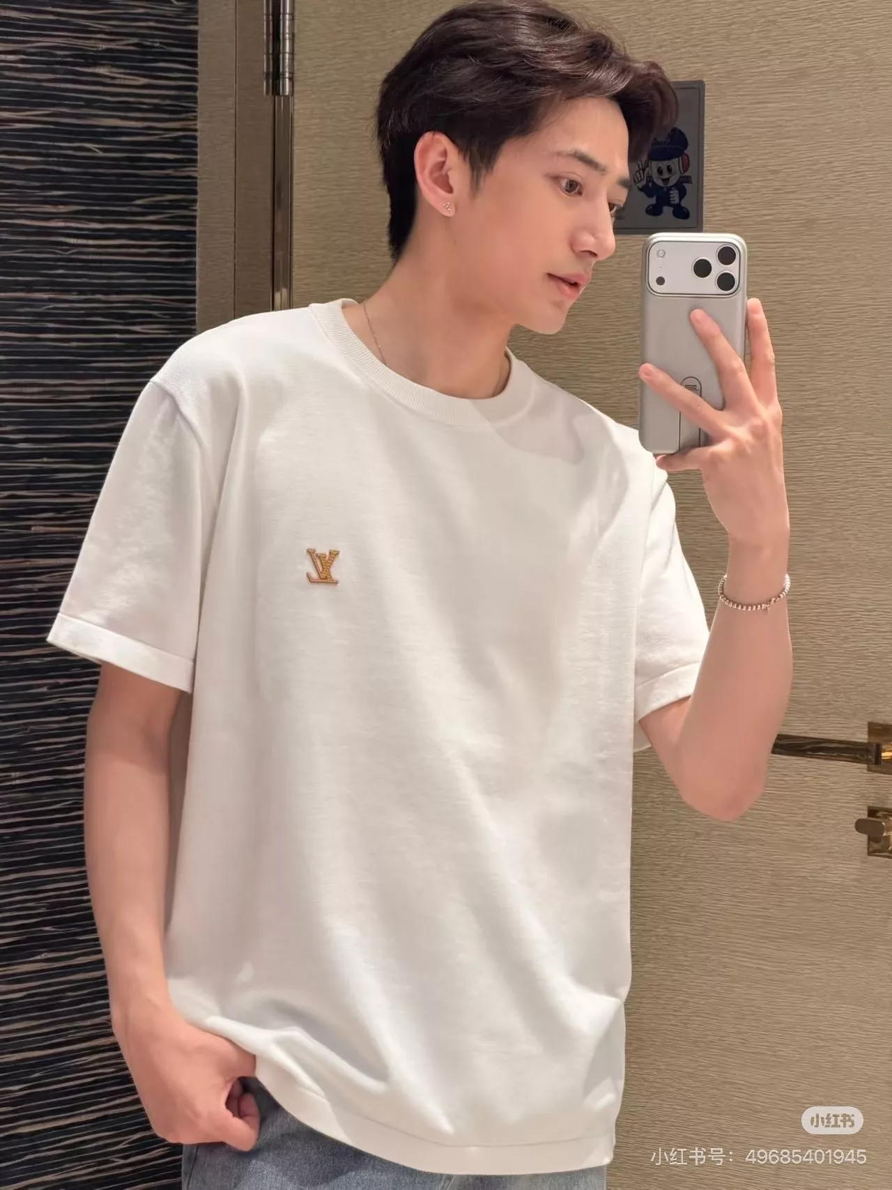 루이비통 입체 LV 포인트 반소매 티셔츠 상세 이미지 29