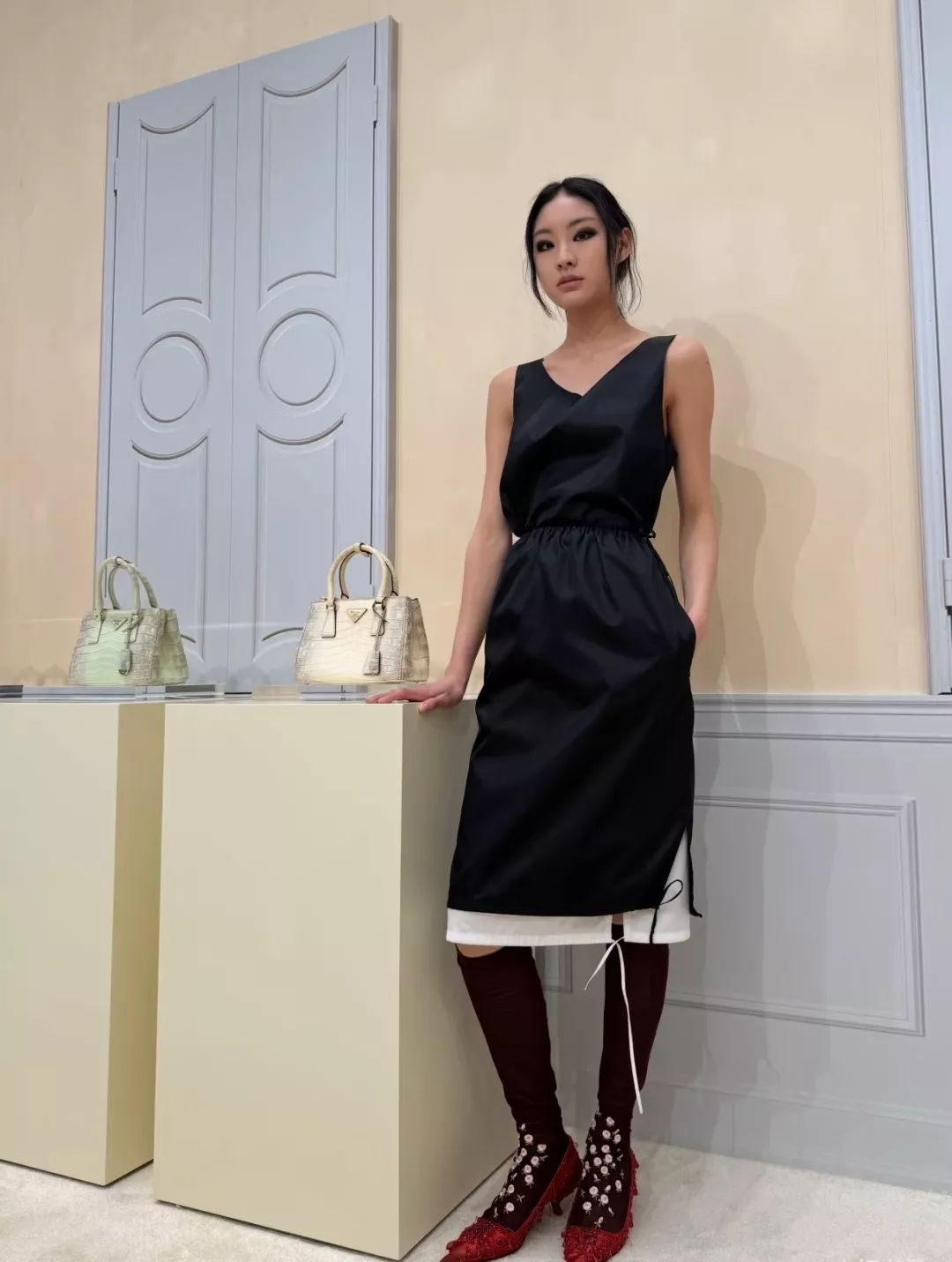 프라다 블랙 나일론 민소매 원피스 상세 이미지 12