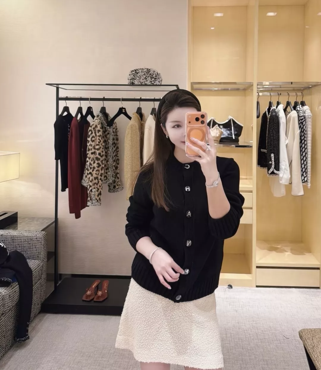 샤넬 단색 버튼 가디건 아우터 상세 이미지 13