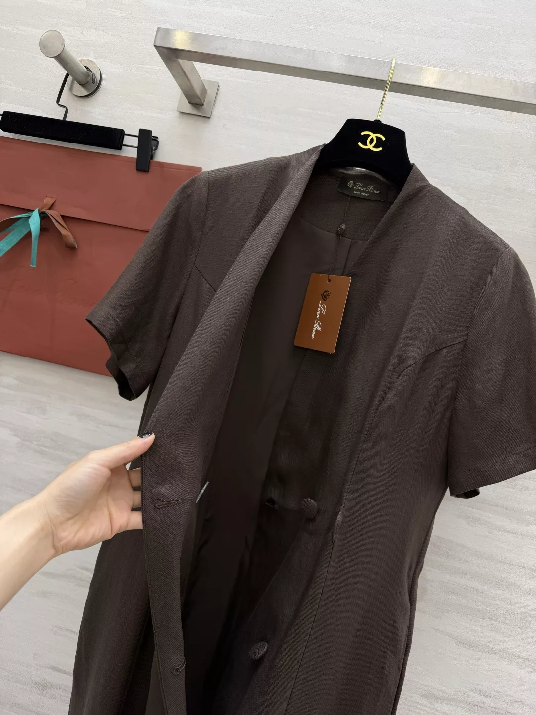 로로피아나 린넨 더블브레스트 브이넥 원피스 상세 이미지 9