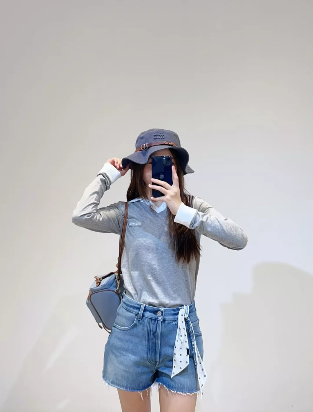 미우미우 자수 레터링 데님 쇼츠 상세 이미지 8