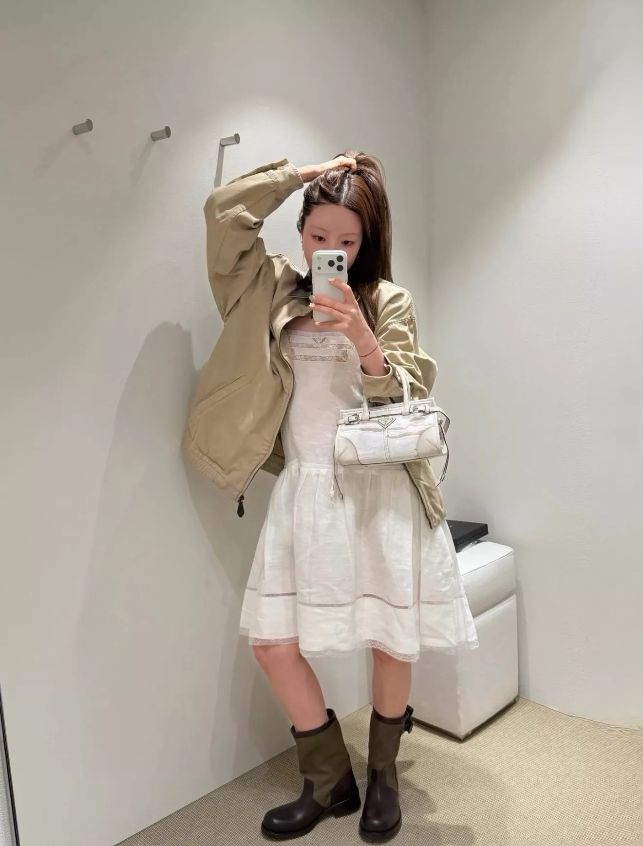 프라다 레이스 디테일 민소매 원피스 상세 이미지 5