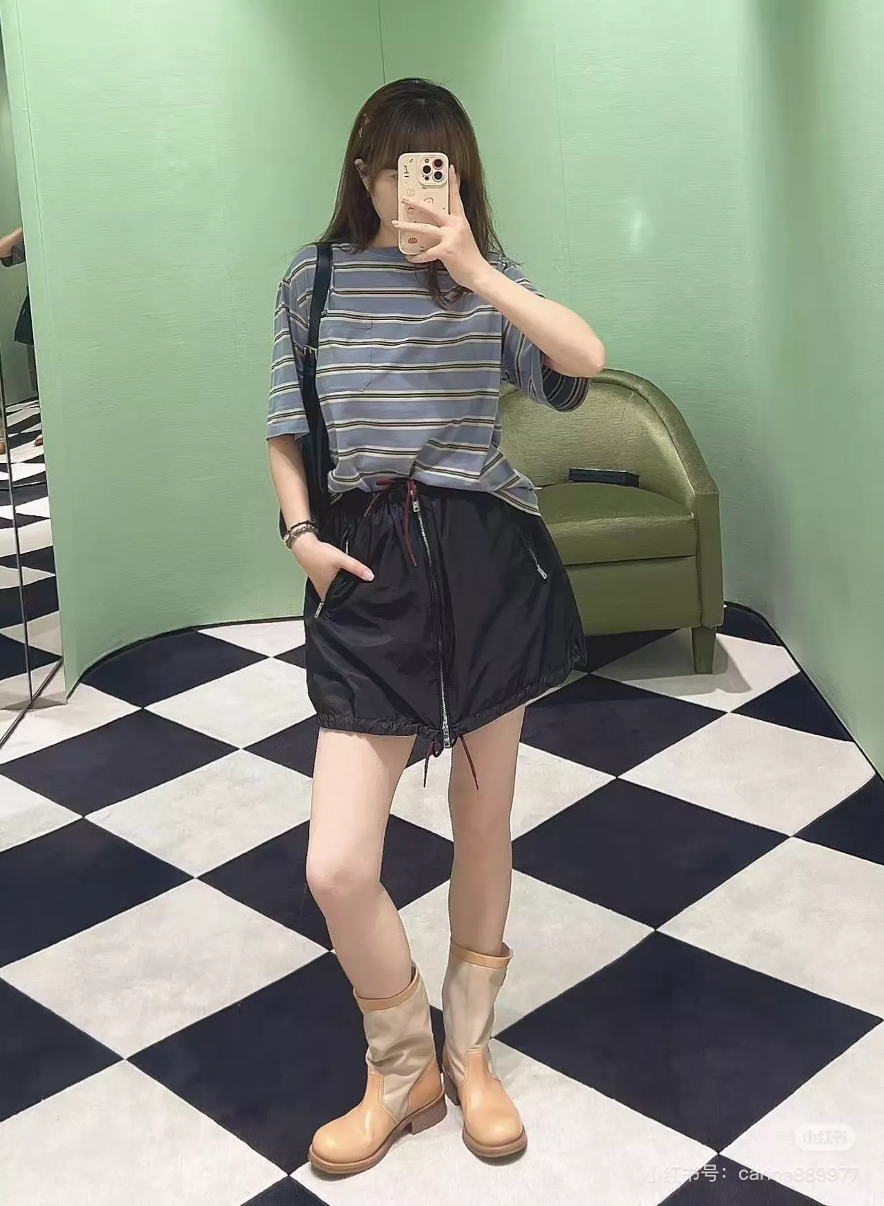 프라다 나일론 미니 스커트 상세 이미지 4