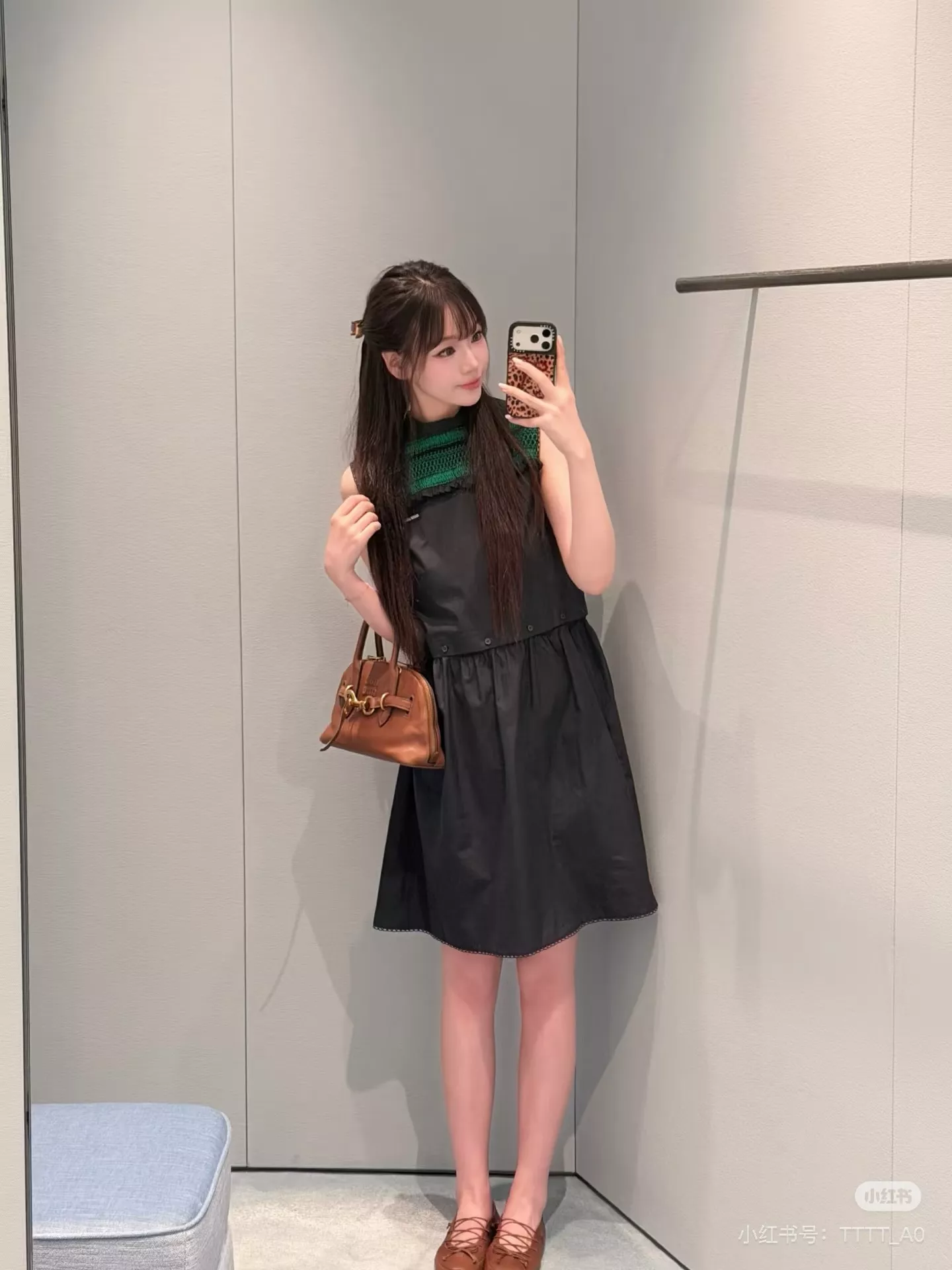 미우미우 레이스 플라워 칼라 배색 자수 민소매 원피스 상세 이미지 1