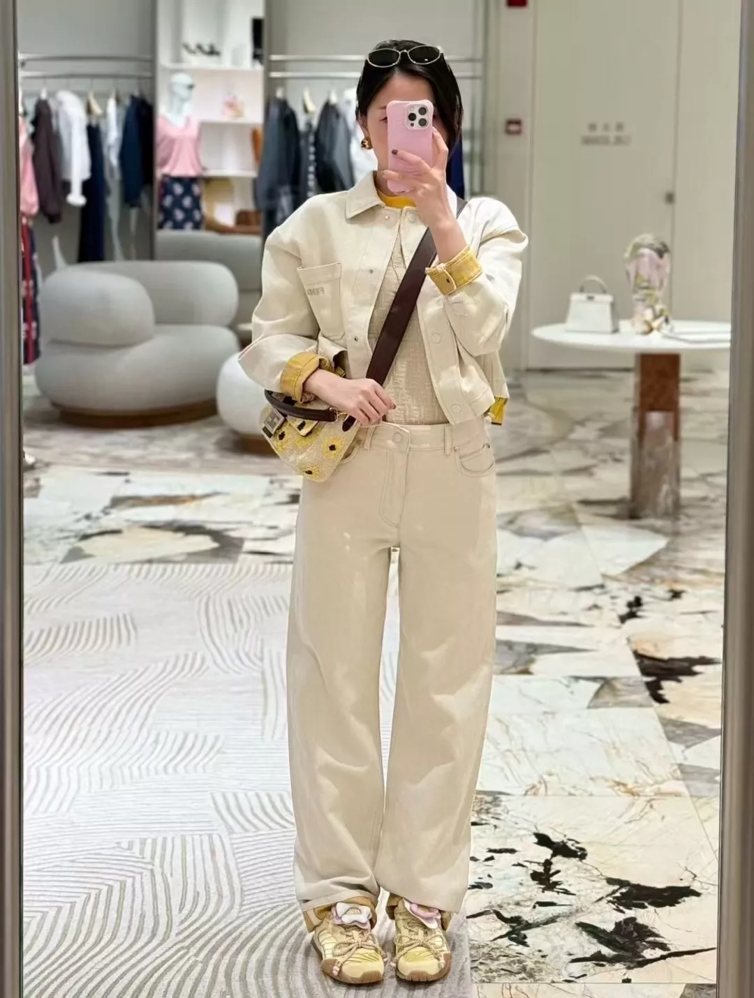 펜디 오트밀 컬러 스트레이트 데님 팬츠 상세 이미지 4