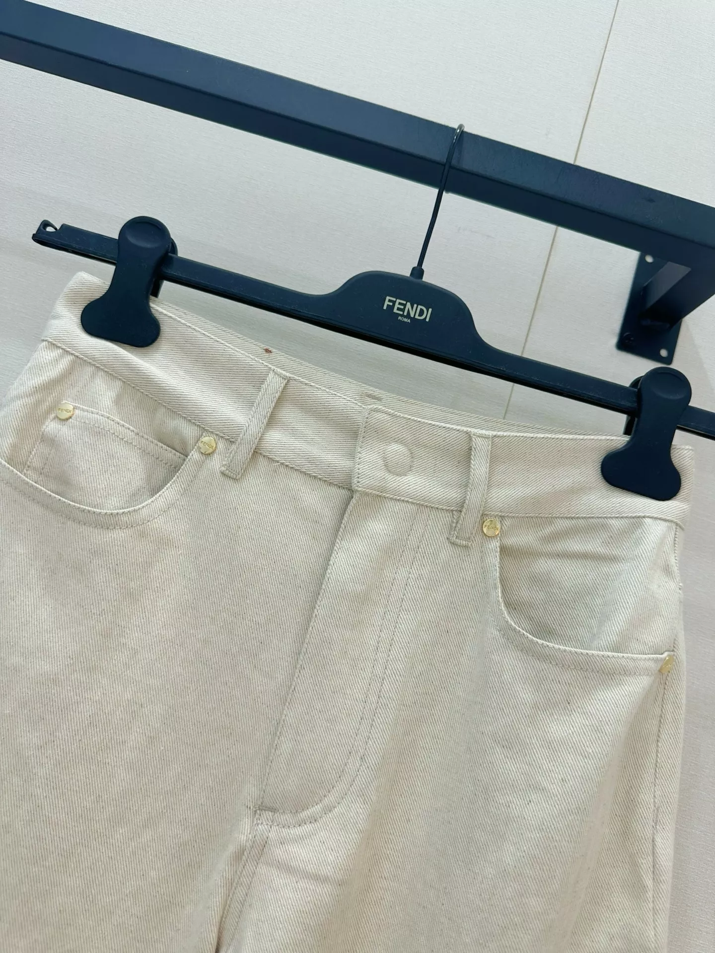 펜디 오트밀 컬러 스트레이트 데님 팬츠 상세 이미지 13