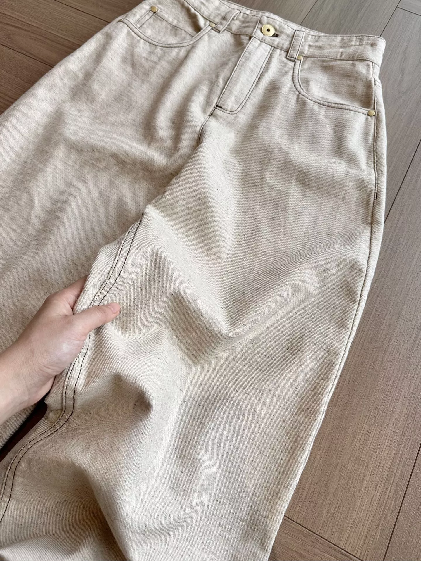 브루넬로쿠치넬리 오트밀 컬러 스트레이트 데님 팬츠 상세 이미지 46