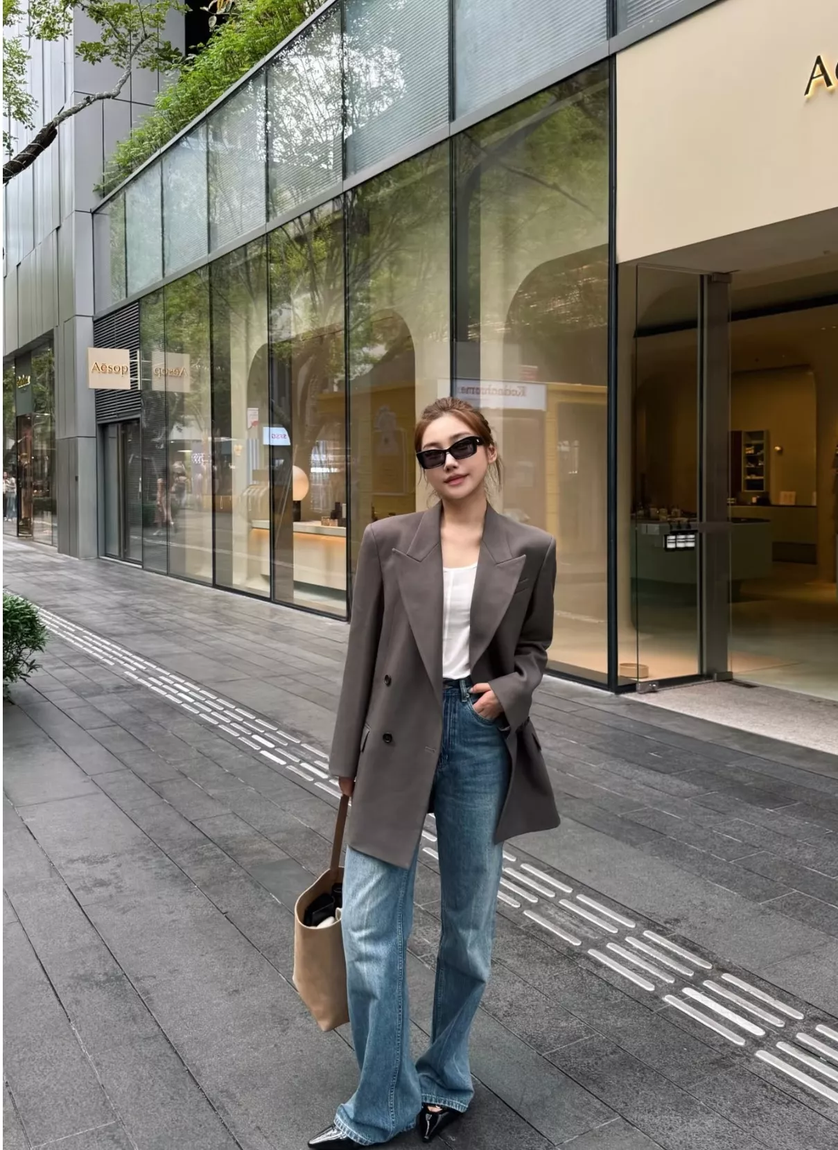 입생로랑 복고 워싱 스트레이트 데님 팬츠 상세 이미지 84