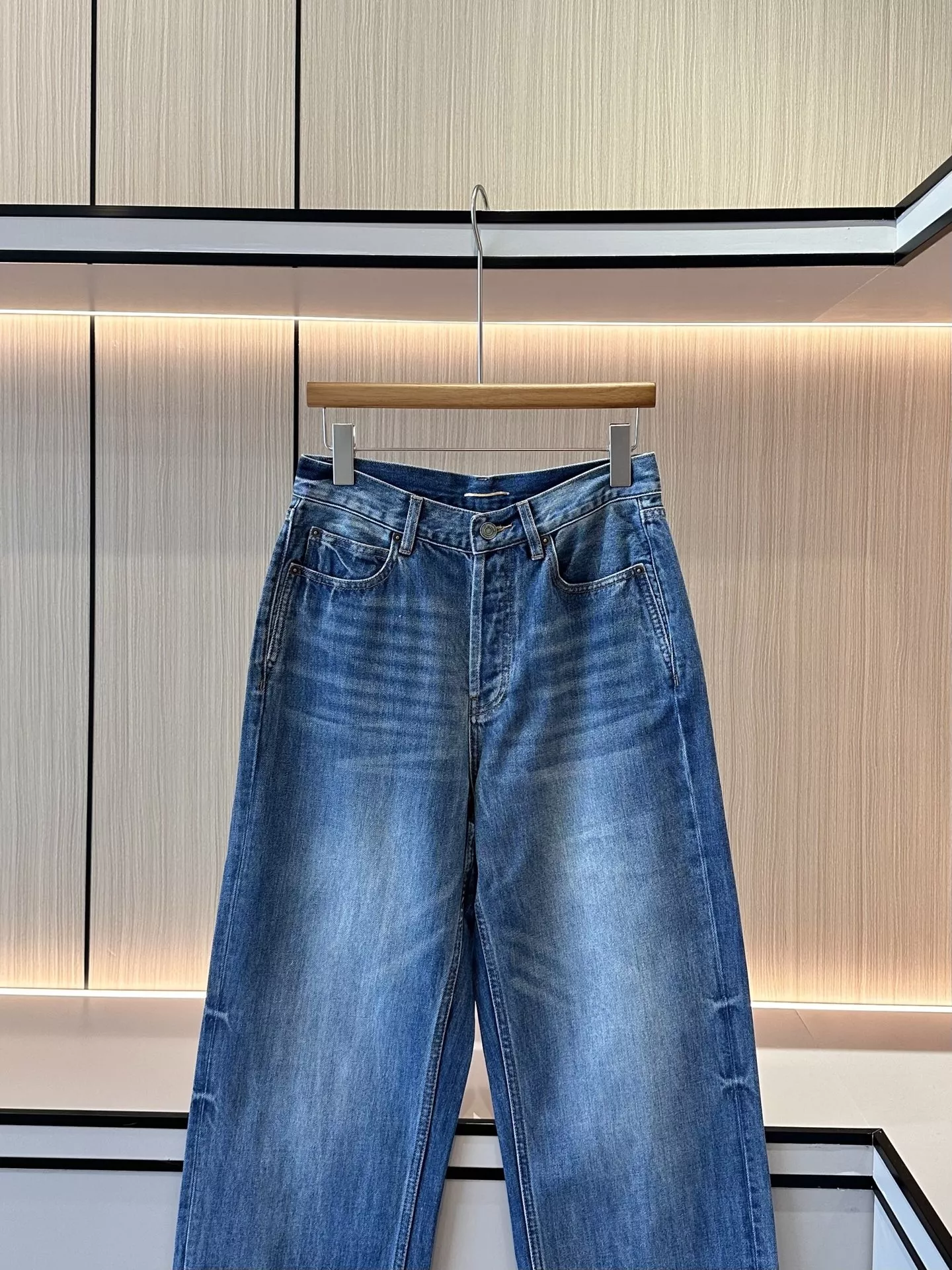 입생로랑 복고 워싱 스트레이트 데님 팬츠 상세 이미지 3