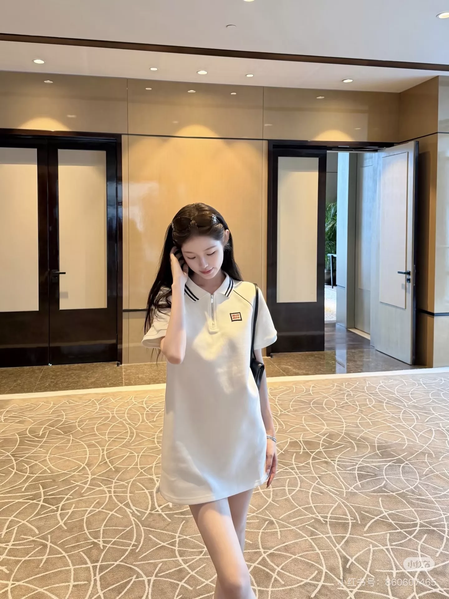 미우미우 반집업 카라 반소매 원피스 상세 이미지 17
