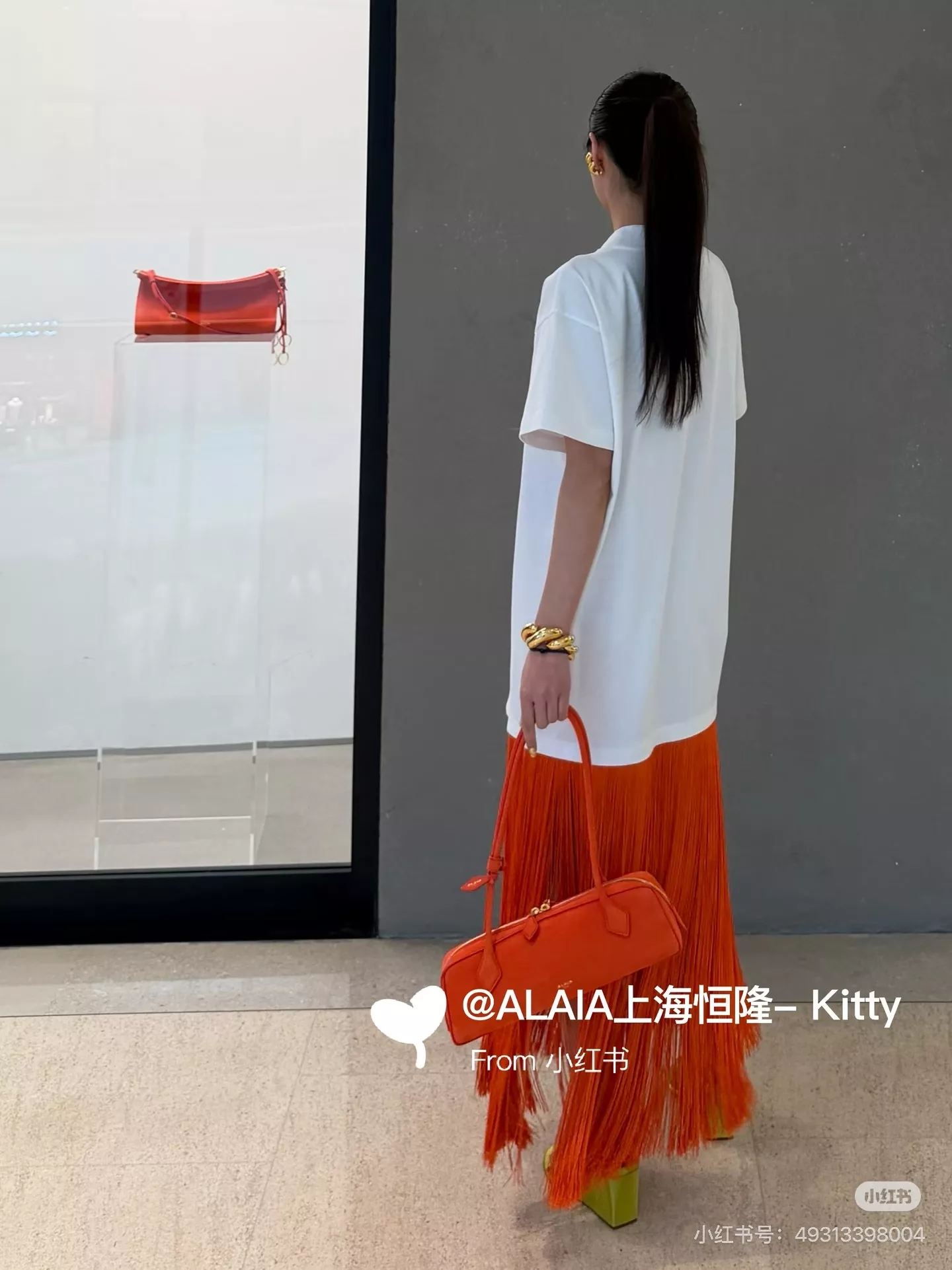 알라이아 태슬 디테일 반소매 원피스 상세 이미지 20