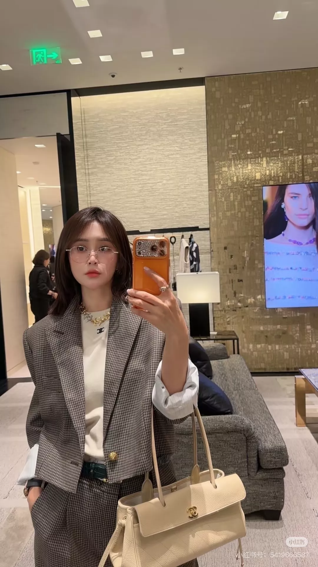 샤넬 천조 격자 패턴 쇼트 트위드 재킷 상세 이미지 11