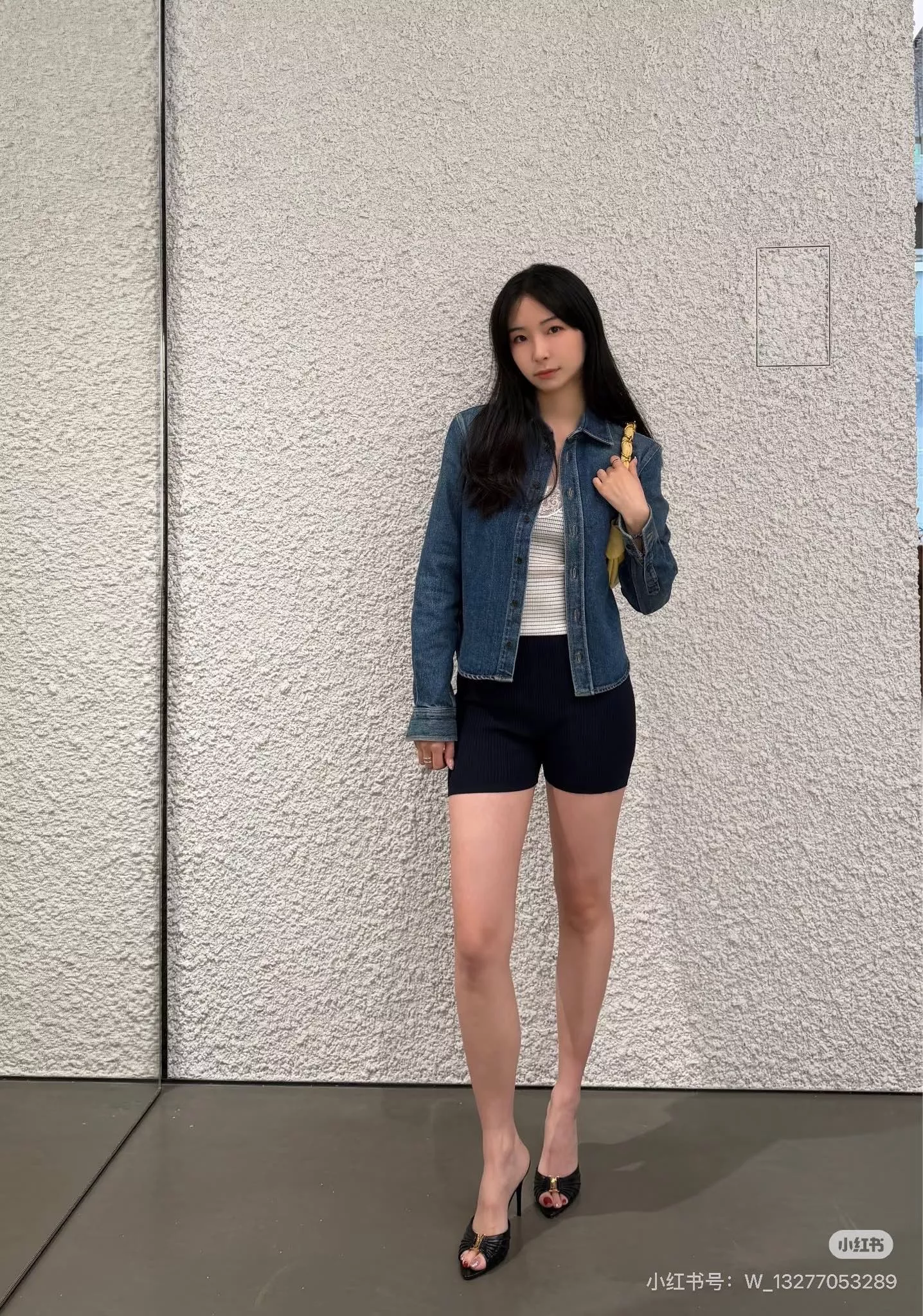 입생로랑 자수 로고 포인트 크롭 데님 셔츠 상세 이미지 23