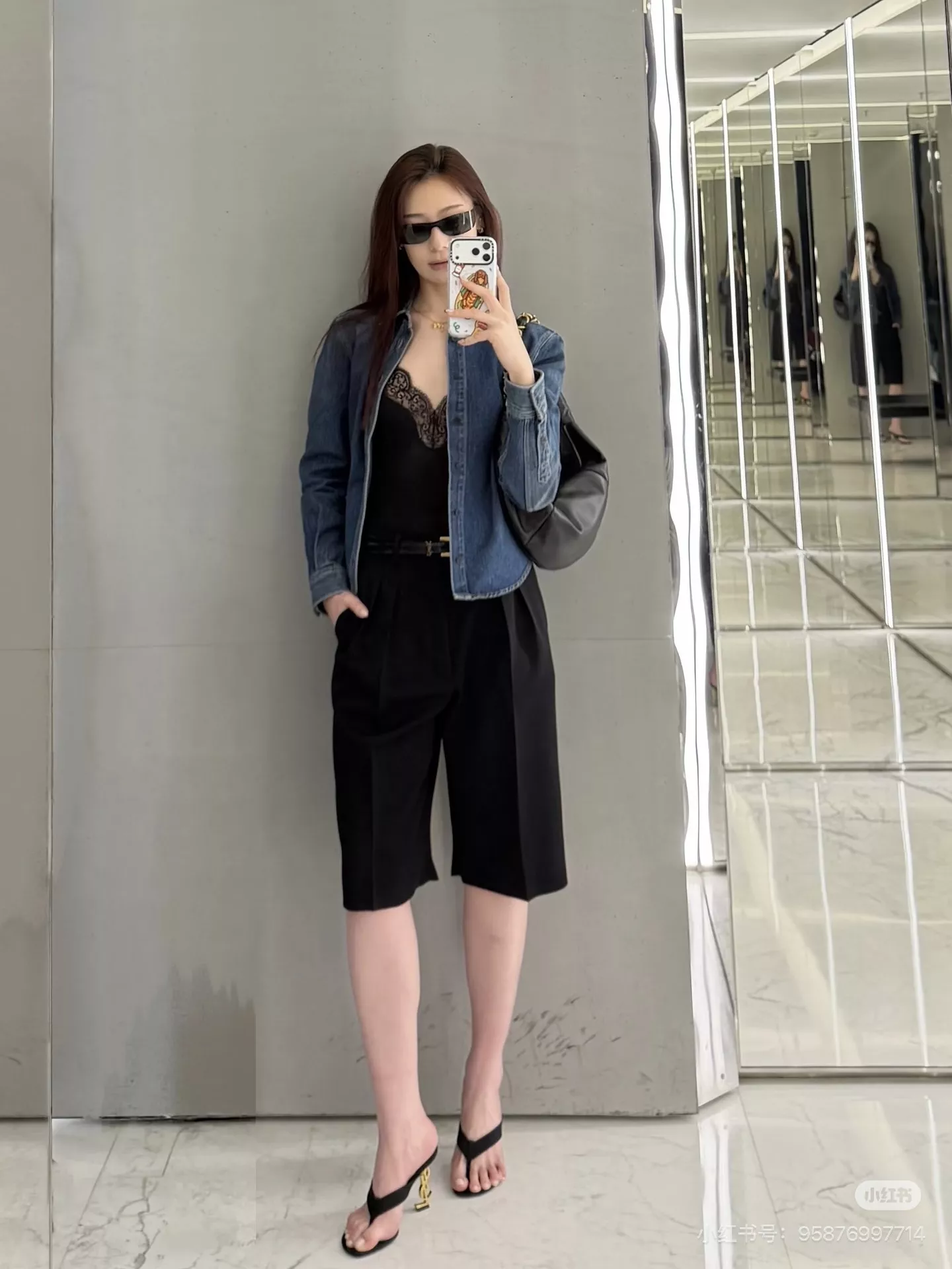 입생로랑 자수 로고 포인트 크롭 데님 셔츠 상세 이미지 38