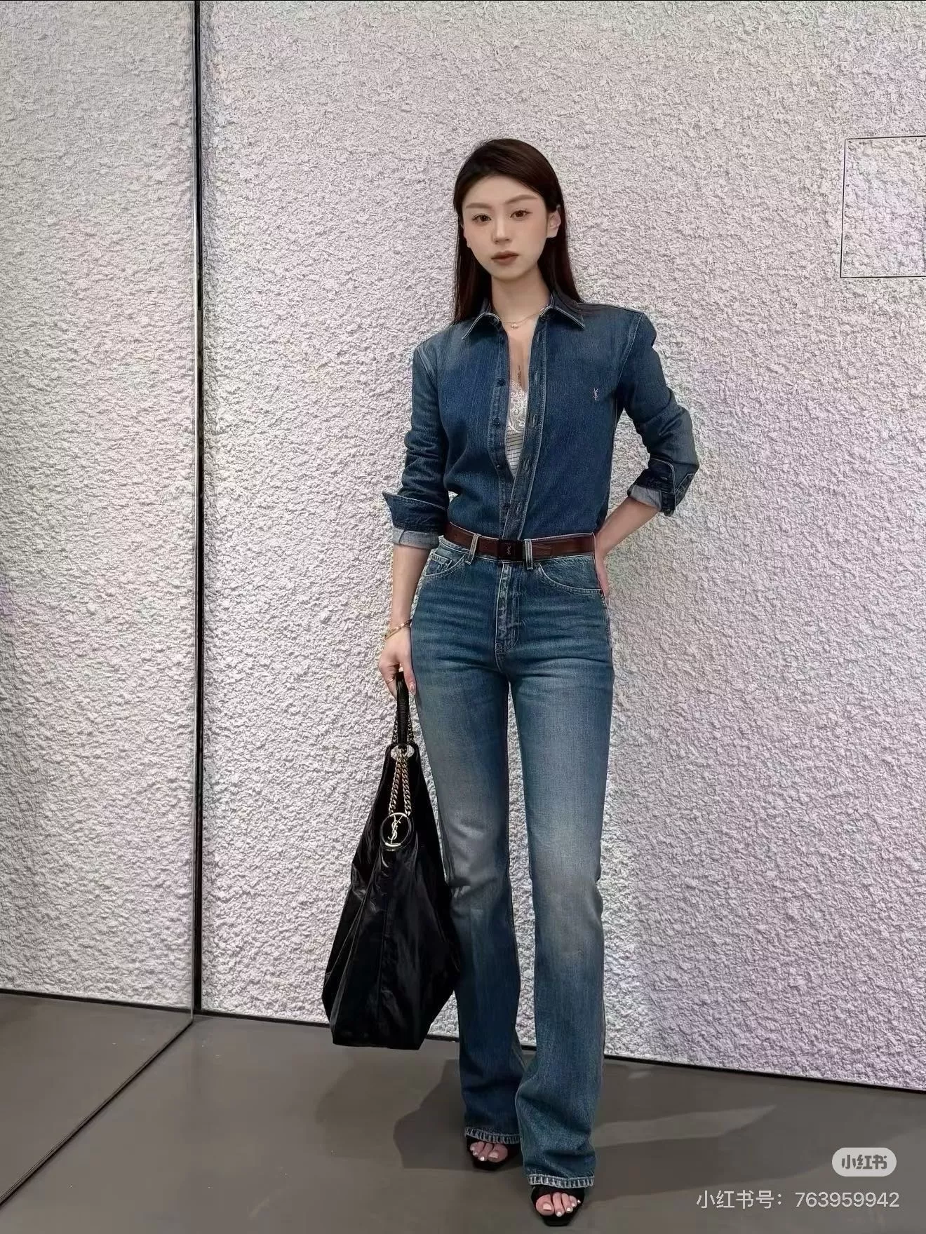 입생로랑 자수 로고 포인트 크롭 데님 셔츠 상세 이미지 30