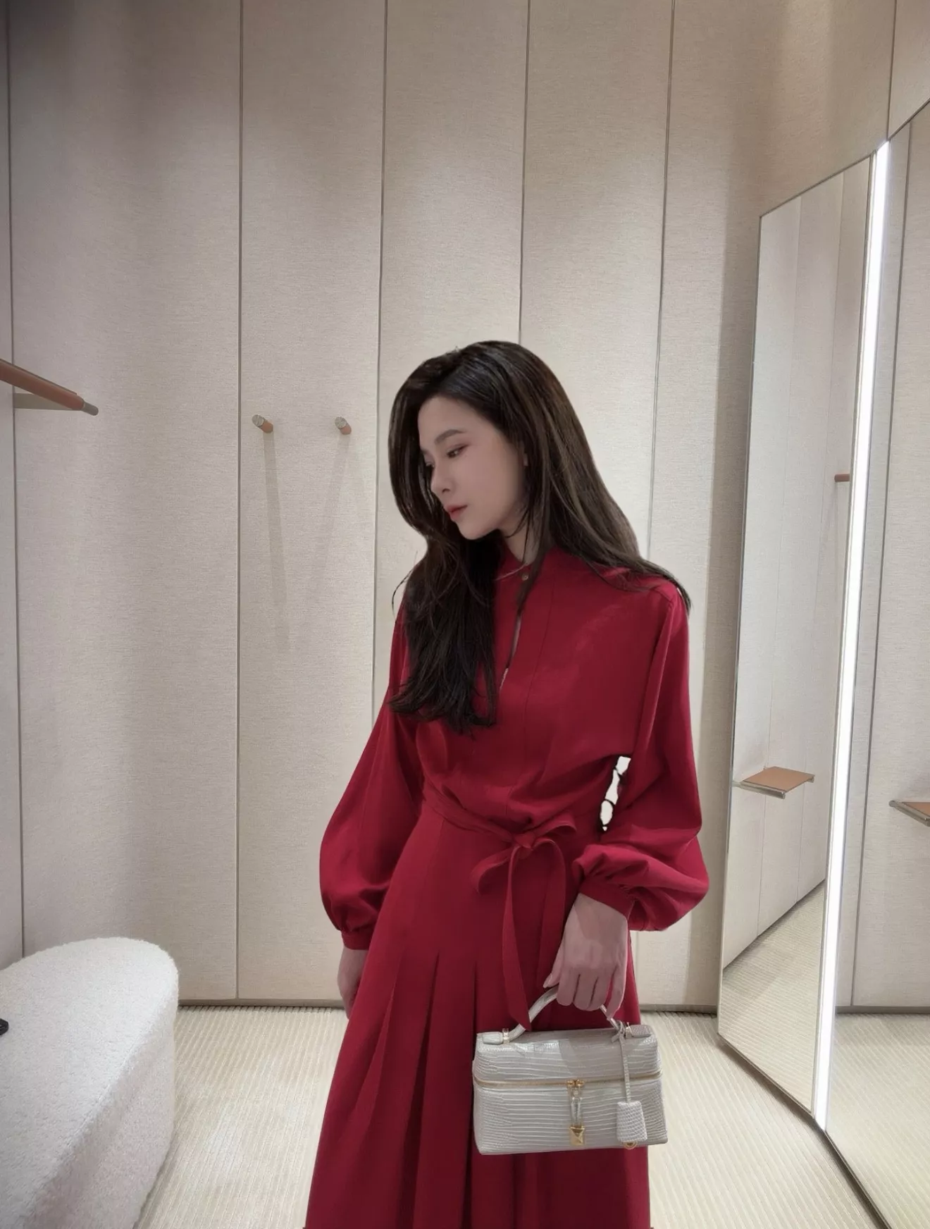 로로피아나 남프랑스 무드의 레드 긴소매 원피스 상세 이미지 12