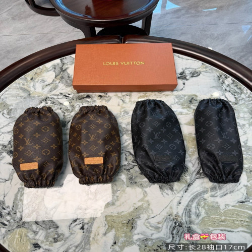 루이비통 PVC 소재 암워머