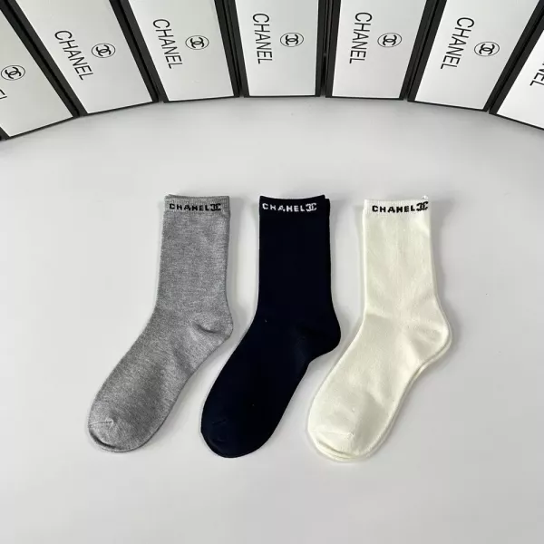 샤넬 클래식 울 미디 길이 양말