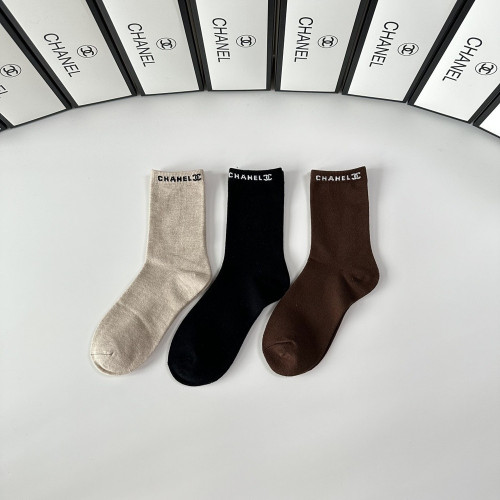 샤넬 클래식 울 미드 기장 양말 세트