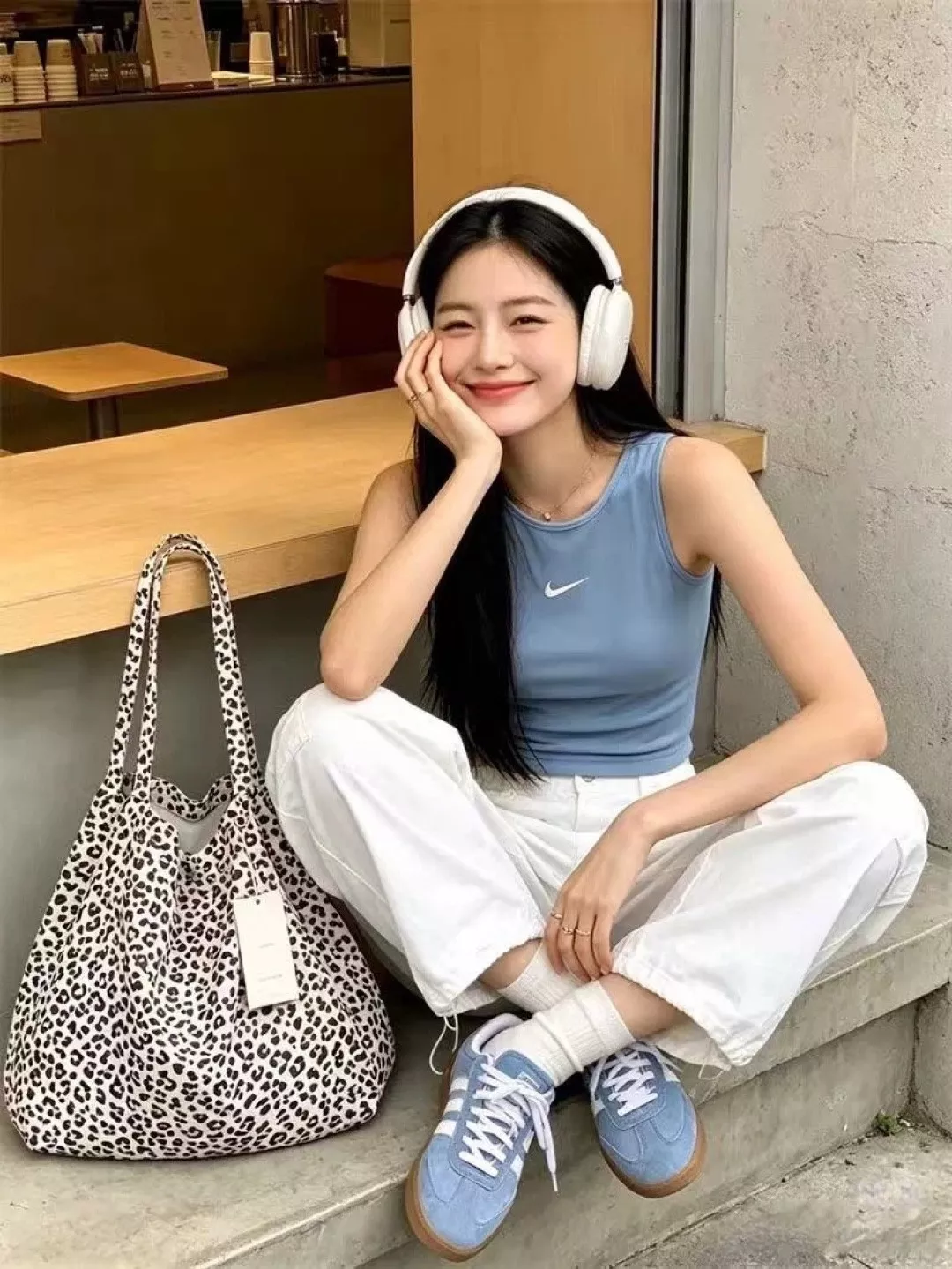 나이키 스우시 자수 크롭 공자형 민소매 탑 상세 이미지 15