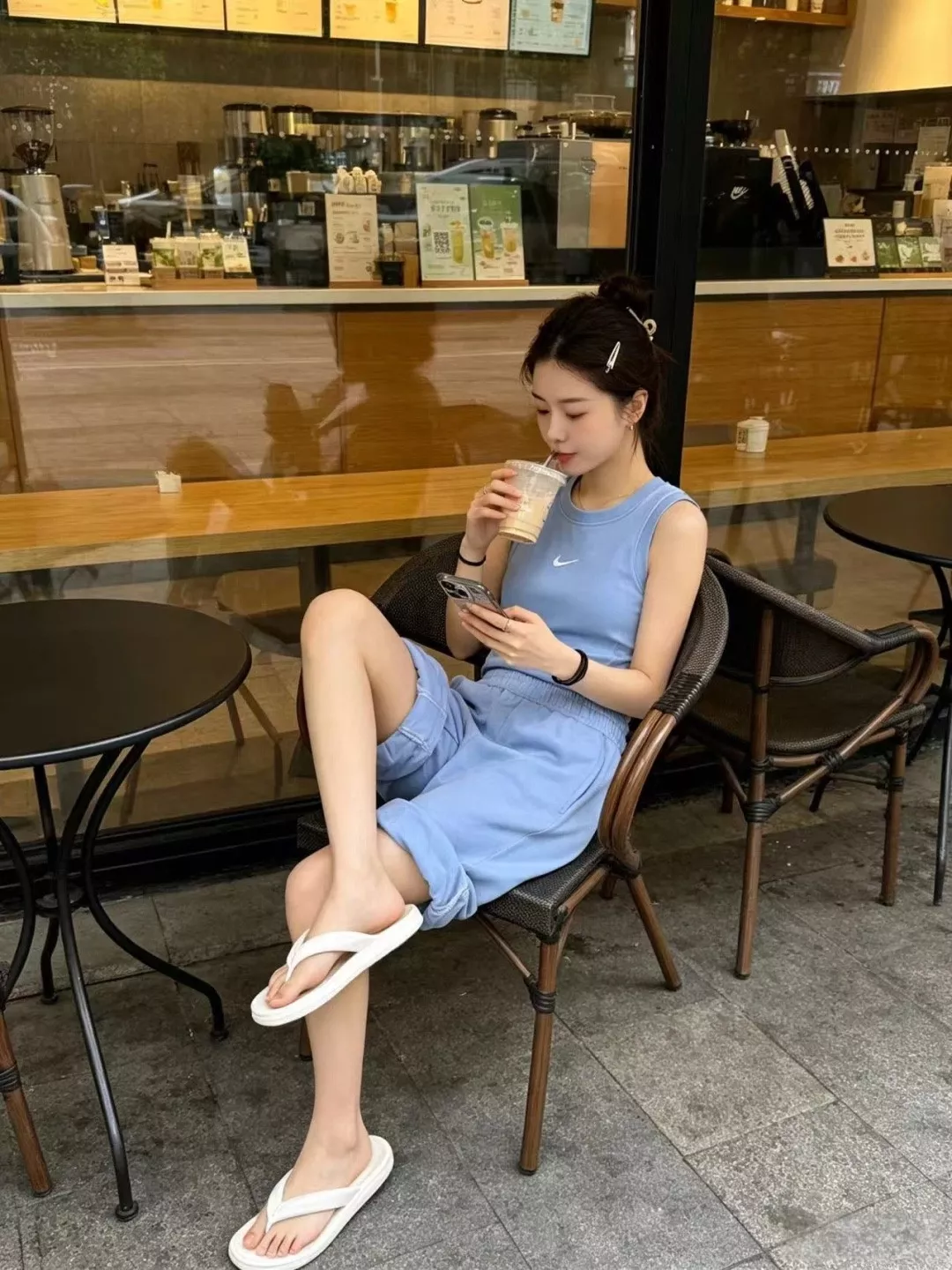 나이키 스우시 자수 크롭 공자형 민소매 탑 상세 이미지 18